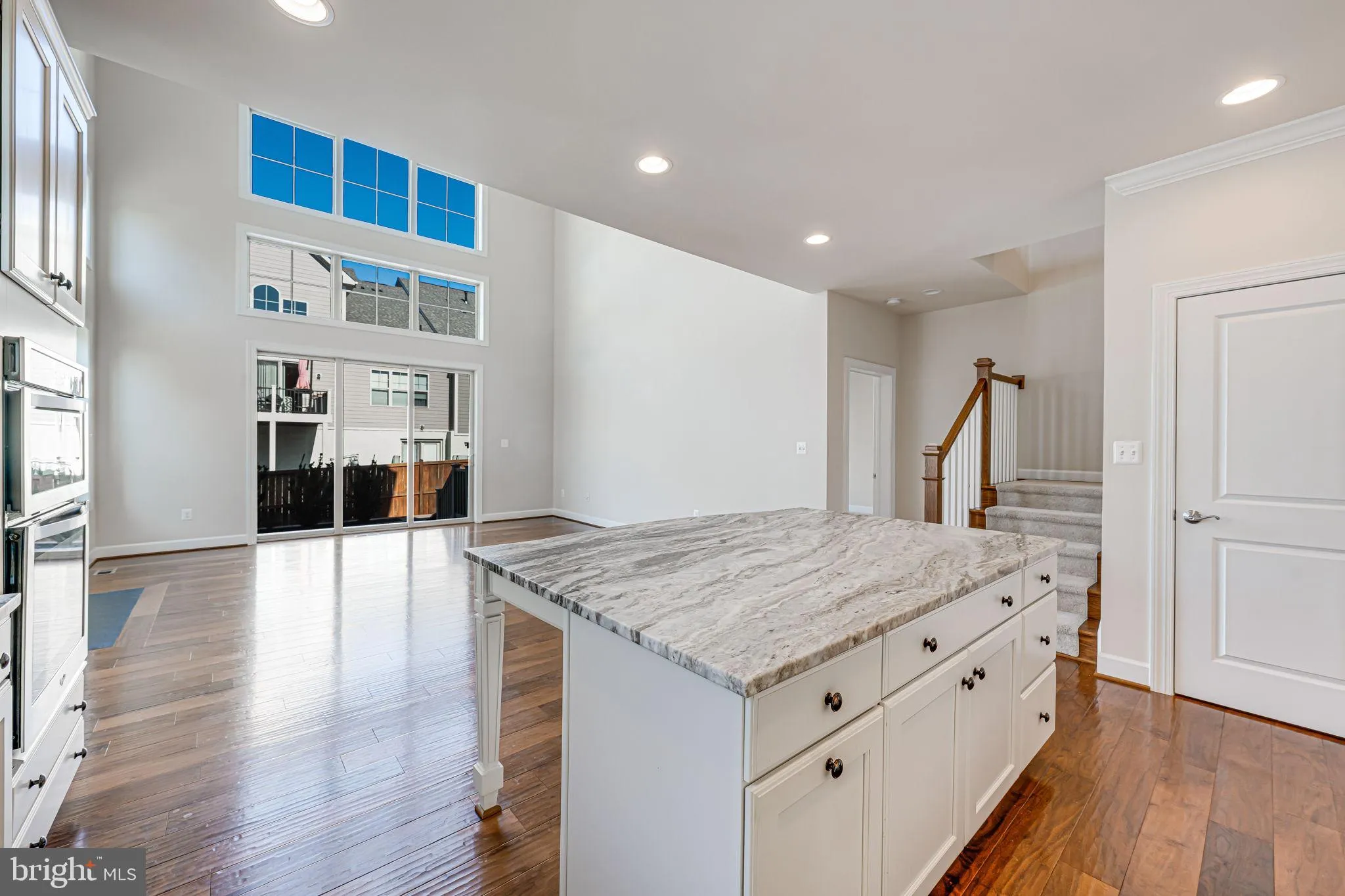 Leesburg, Virginia 20176, United States, 3 Bedrooms Bedrooms, ,4 BathroomsBathrooms,Residential,Pending,82345