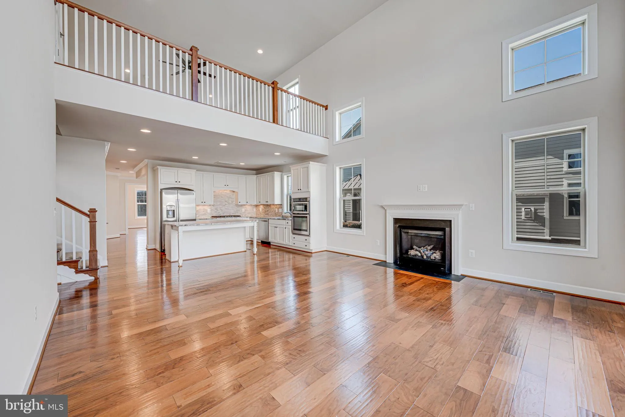 Leesburg, Virginia 20176, United States, 3 Bedrooms Bedrooms, ,4 BathroomsBathrooms,Residential,Pending,82345