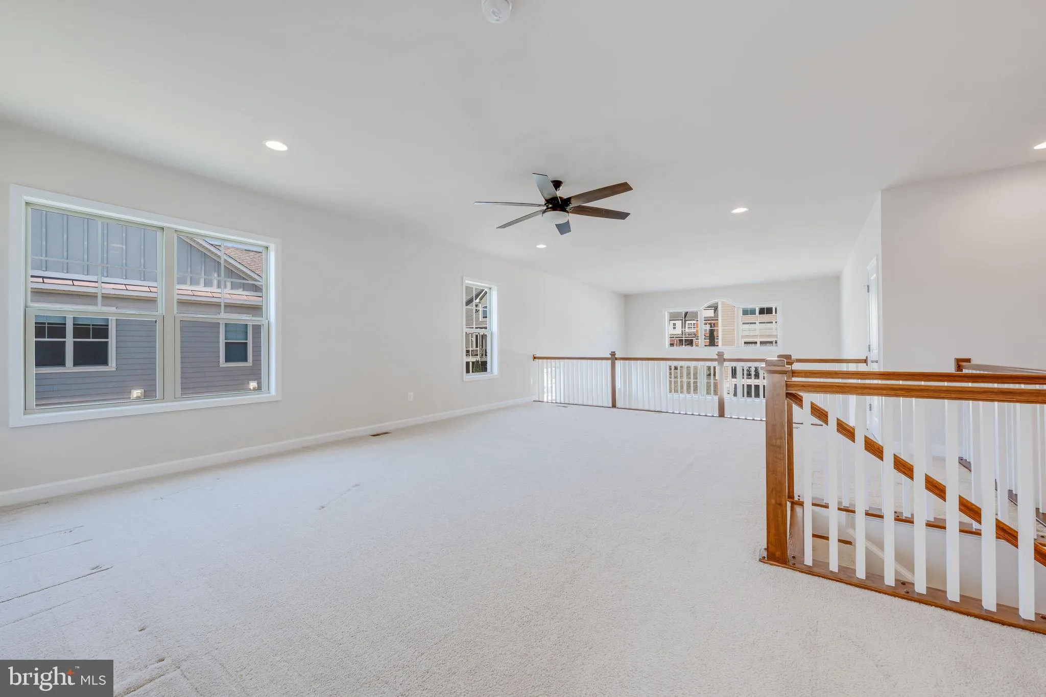 Leesburg, Virginia 20176, United States, 3 Bedrooms Bedrooms, ,4 BathroomsBathrooms,Residential,Pending,82345