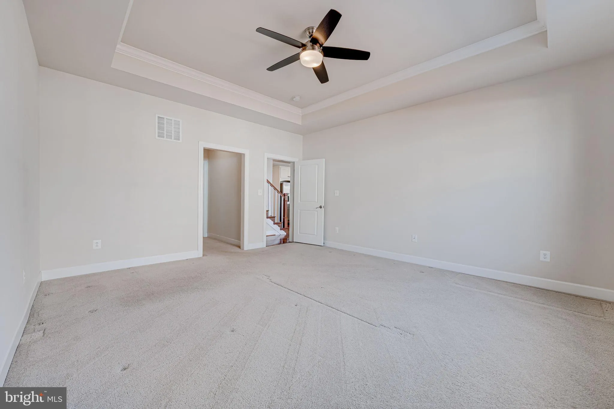 Leesburg, Virginia 20176, United States, 3 Bedrooms Bedrooms, ,4 BathroomsBathrooms,Residential,Pending,82345