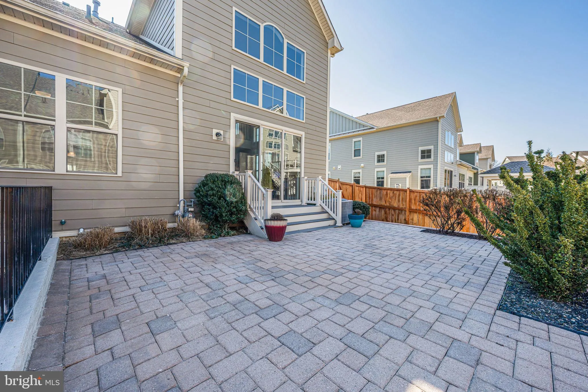 Leesburg, Virginia 20176, United States, 3 Bedrooms Bedrooms, ,4 BathroomsBathrooms,Residential,Pending,82345