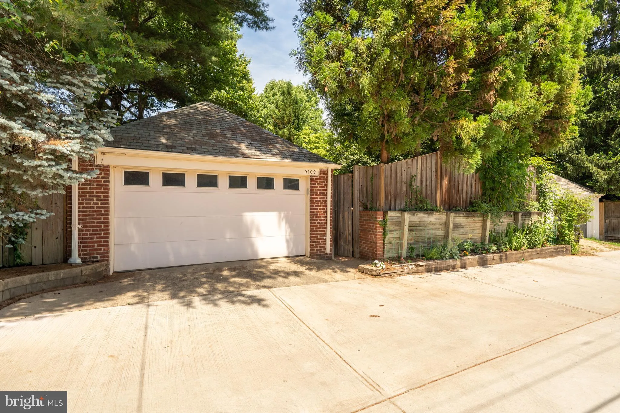 Additional image 134 of 5109 Chevy Chase Parkway NW, Washington, DC 20008