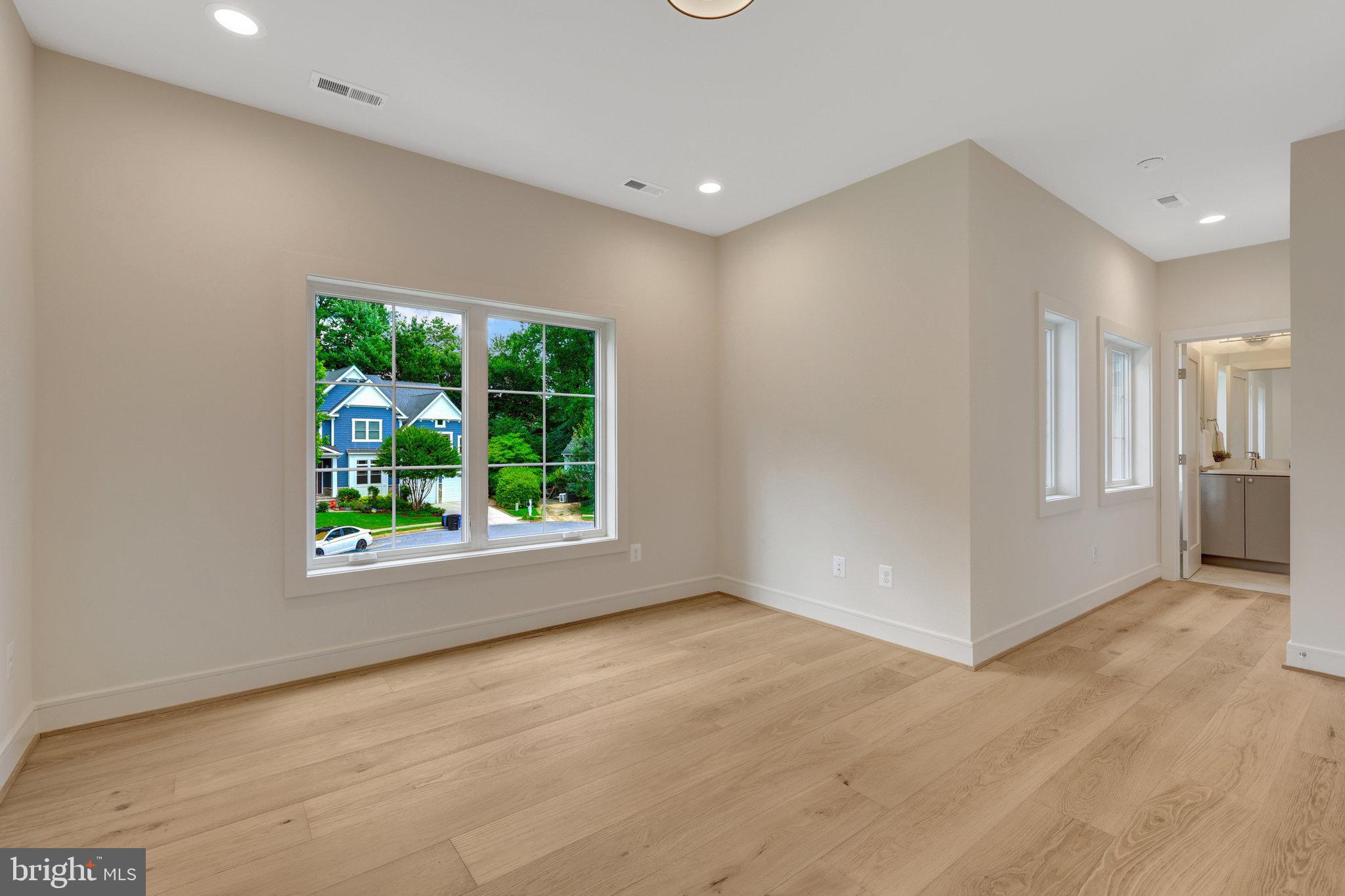 MAPLE GROVE - Residential