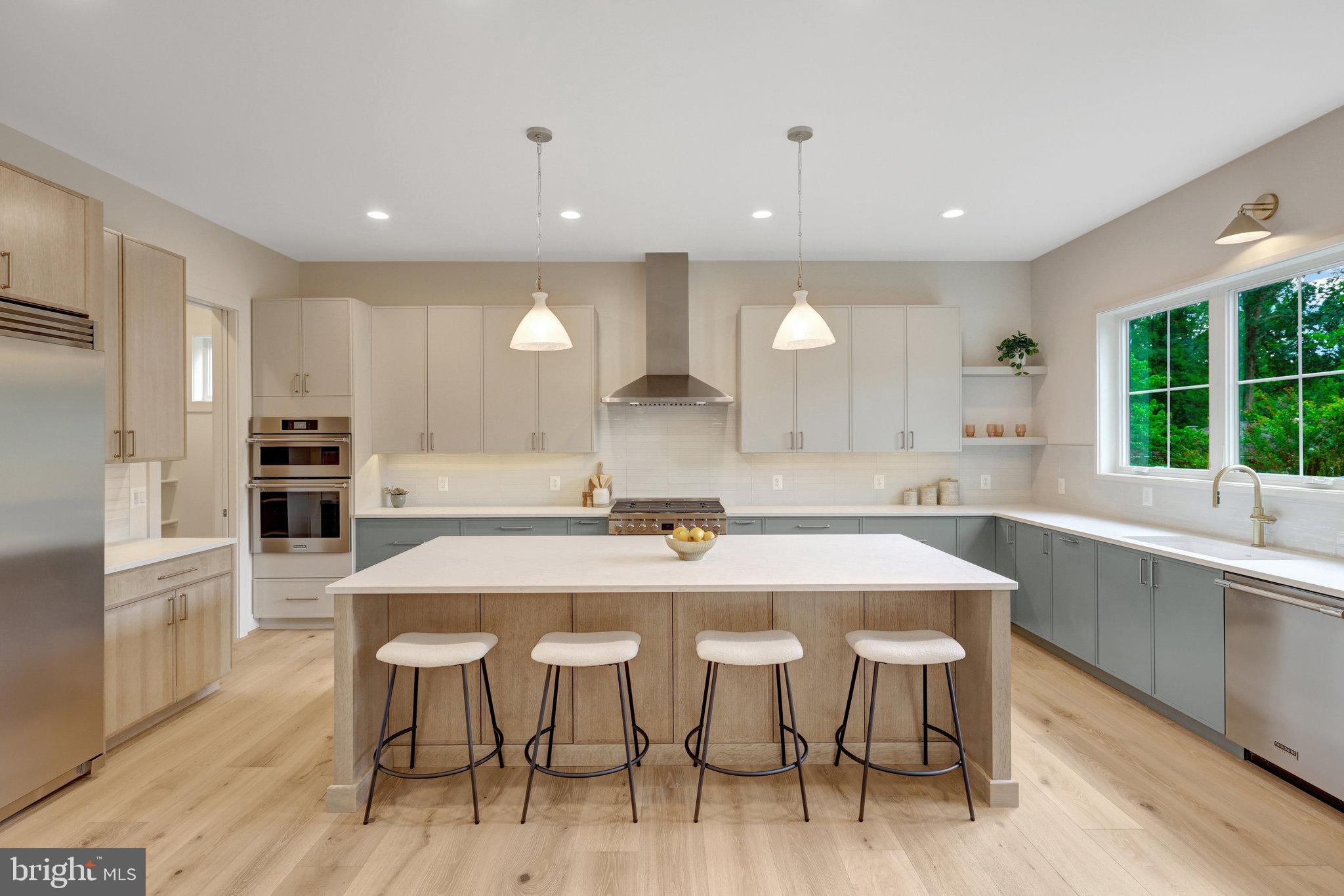 MAPLE GROVE - Residential