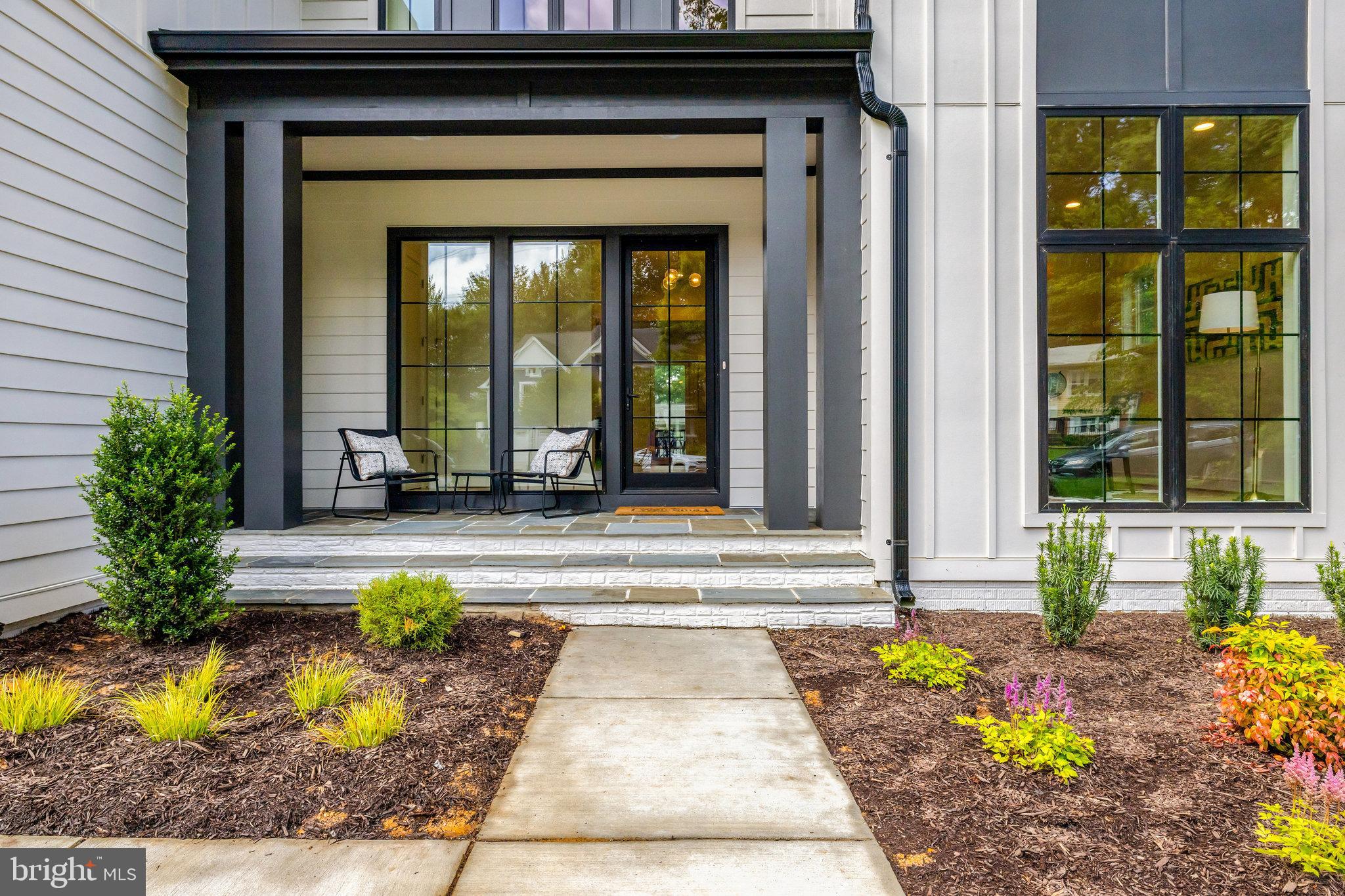 MAPLE GROVE - Residential