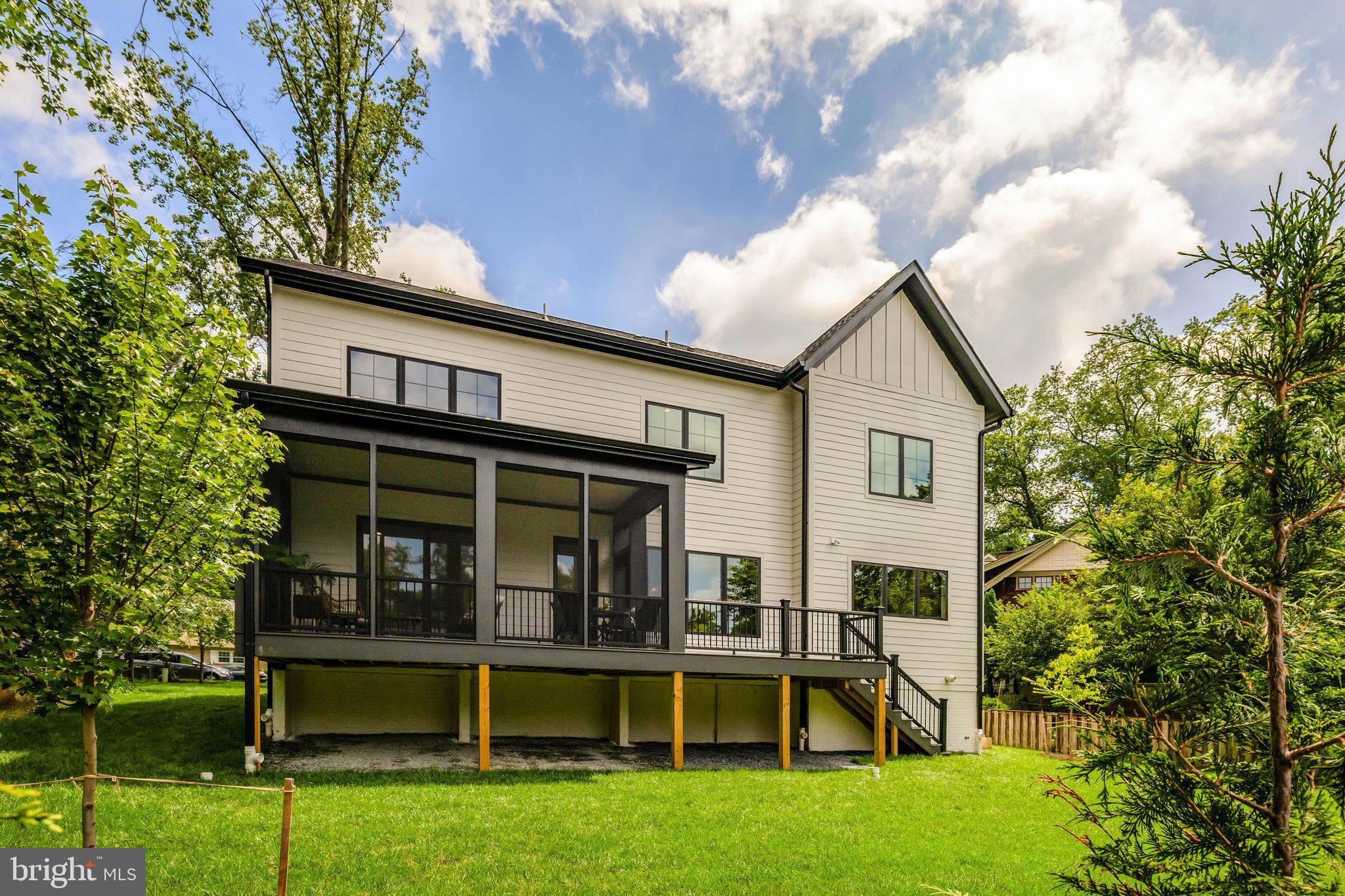 MAPLE GROVE - Residential