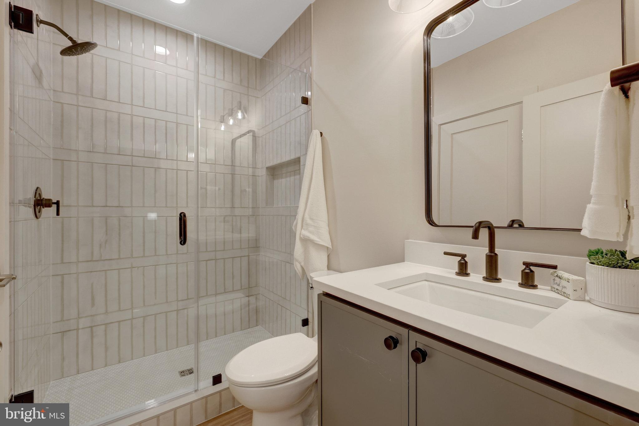 MAPLE GROVE - Residential