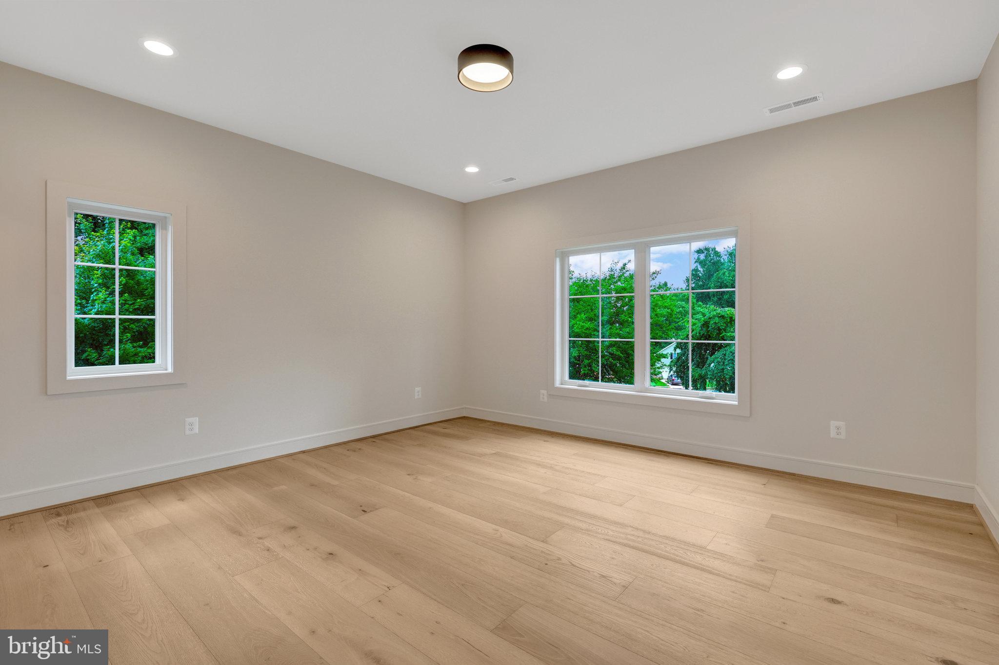 MAPLE GROVE - Residential