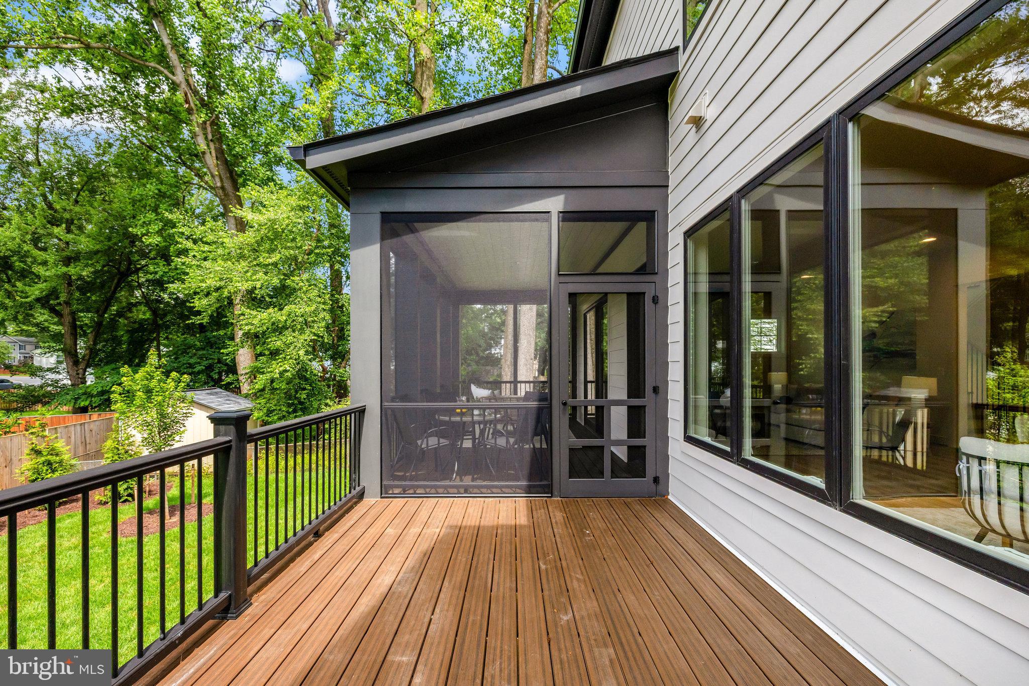 MAPLE GROVE - Residential