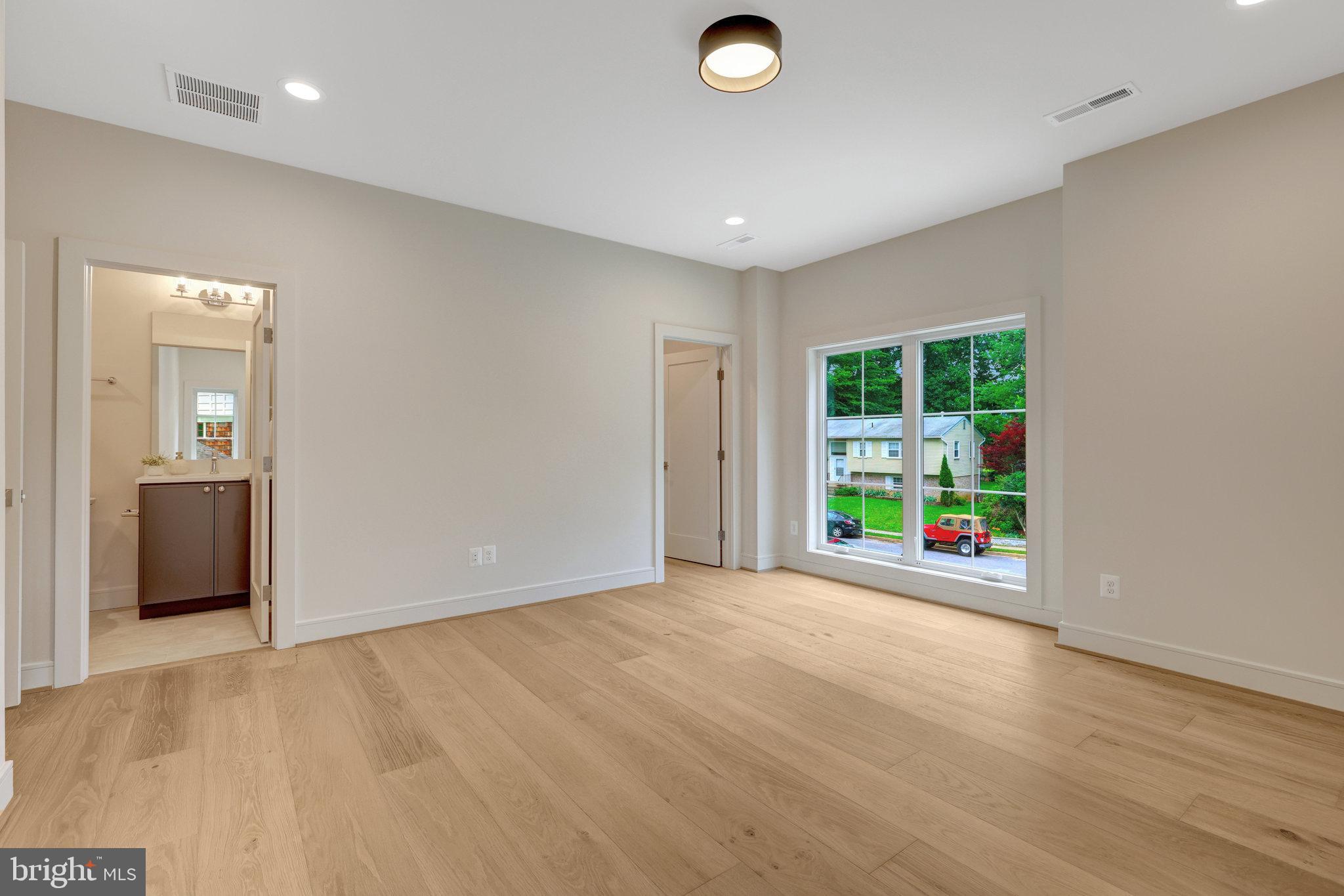 MAPLE GROVE - Residential