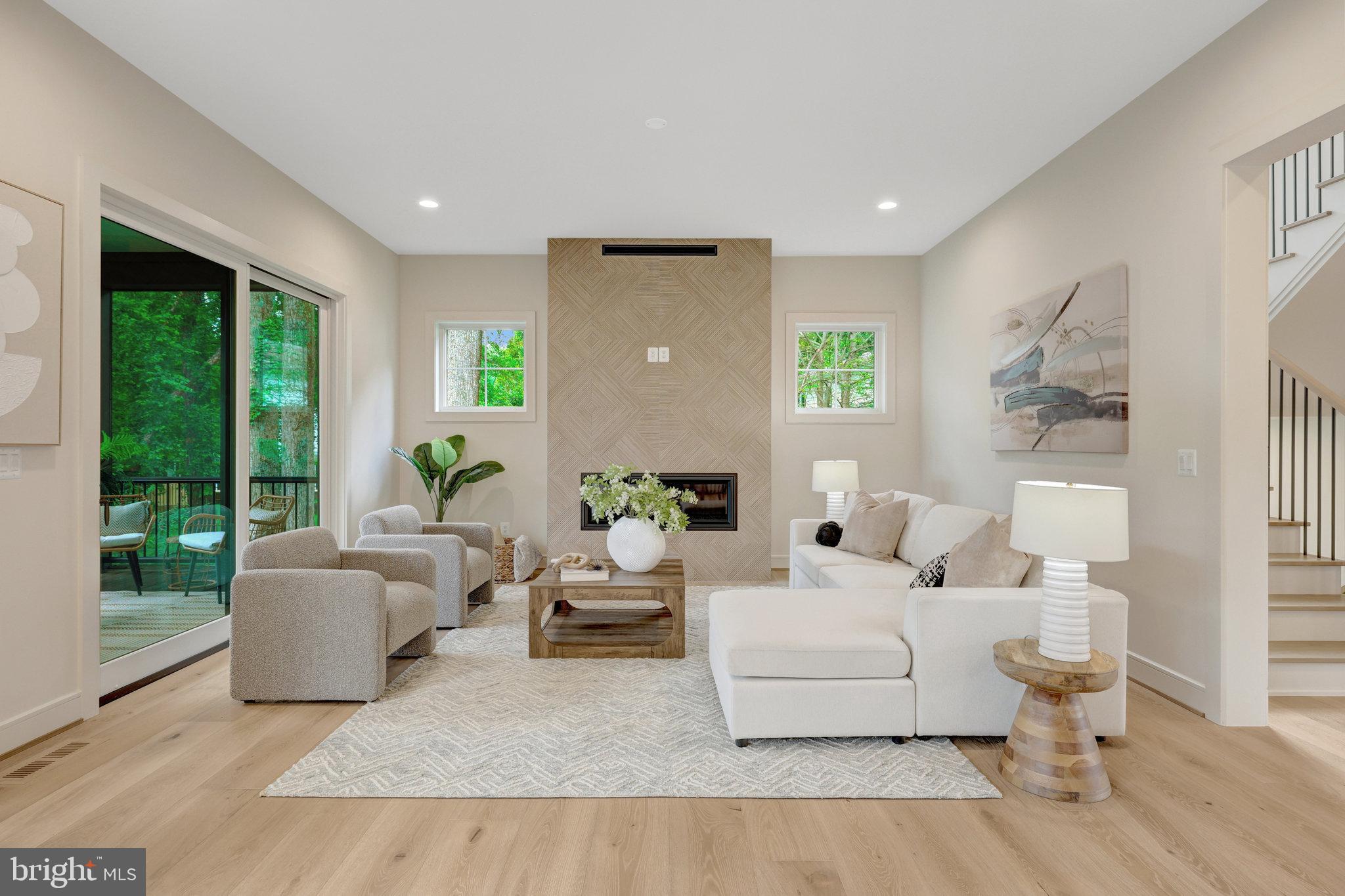 MAPLE GROVE - Residential