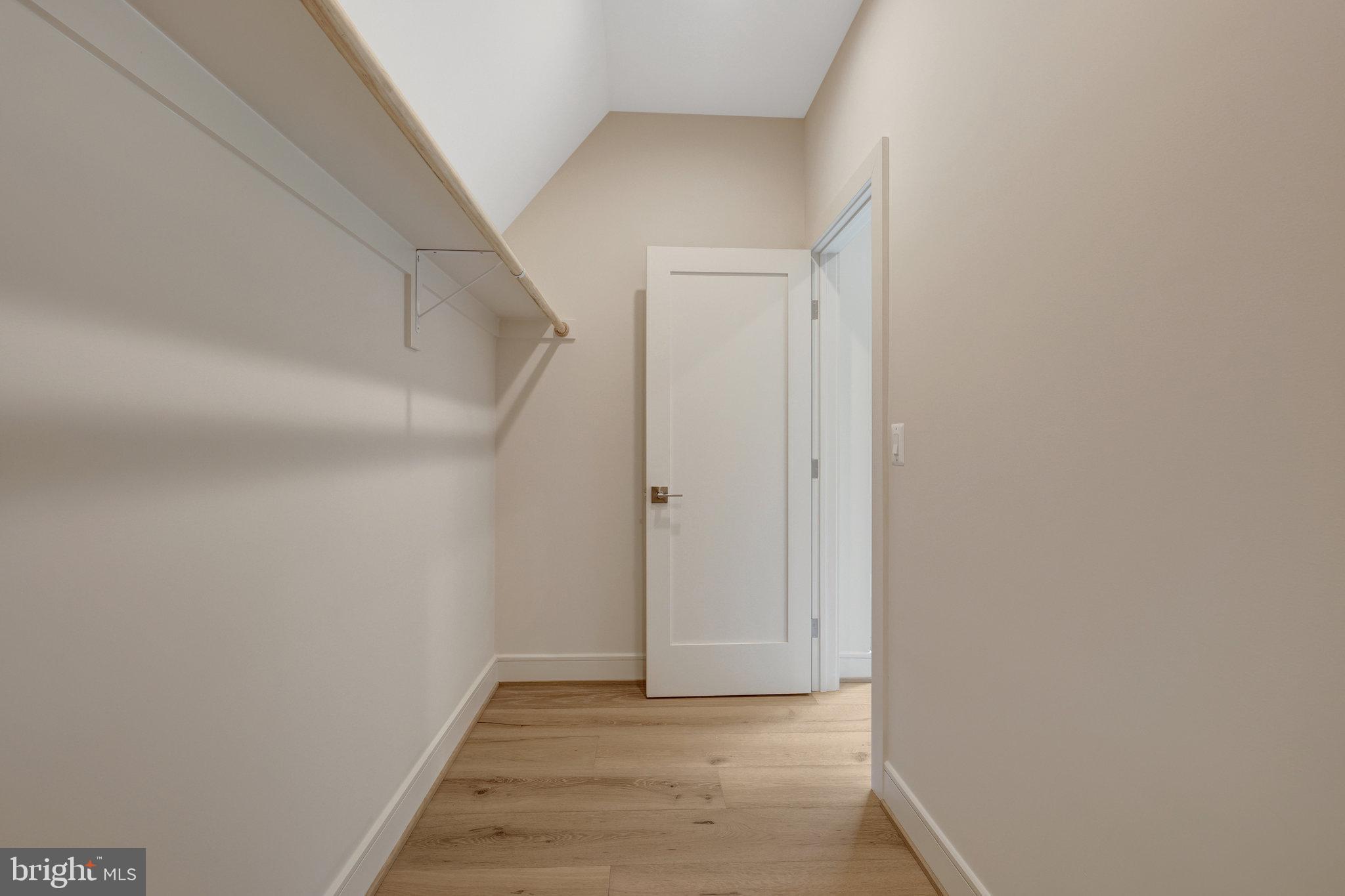 MAPLE GROVE - Residential