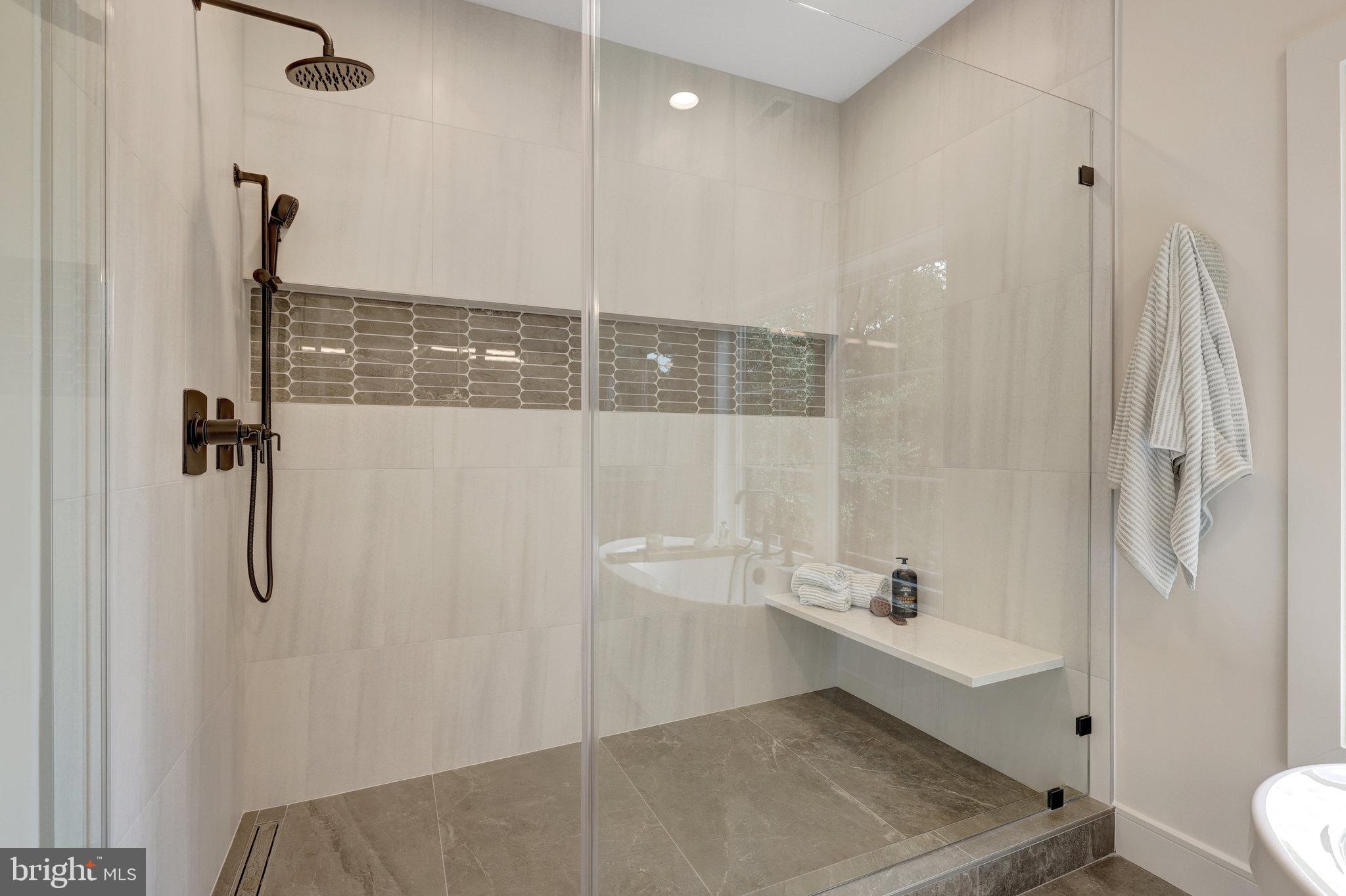 MAPLE GROVE - Residential