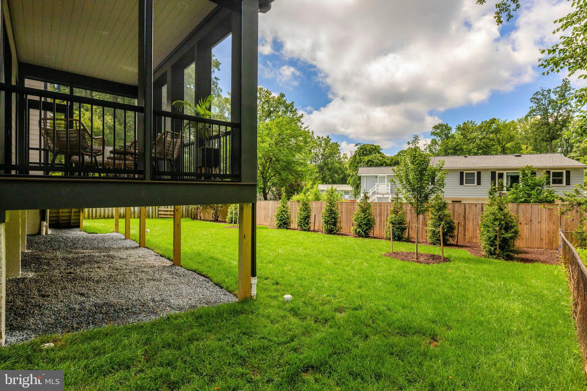 MAPLE GROVE - Residential