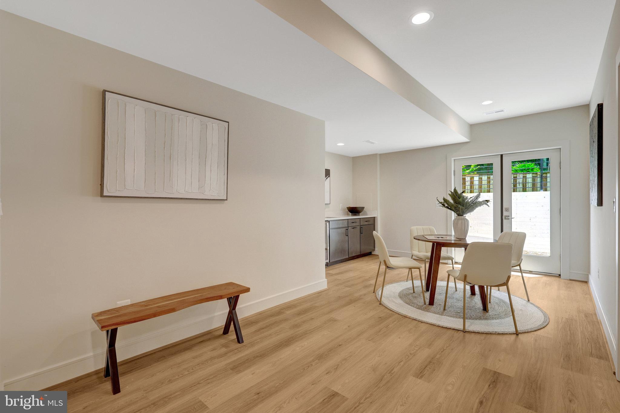 MAPLE GROVE - Residential