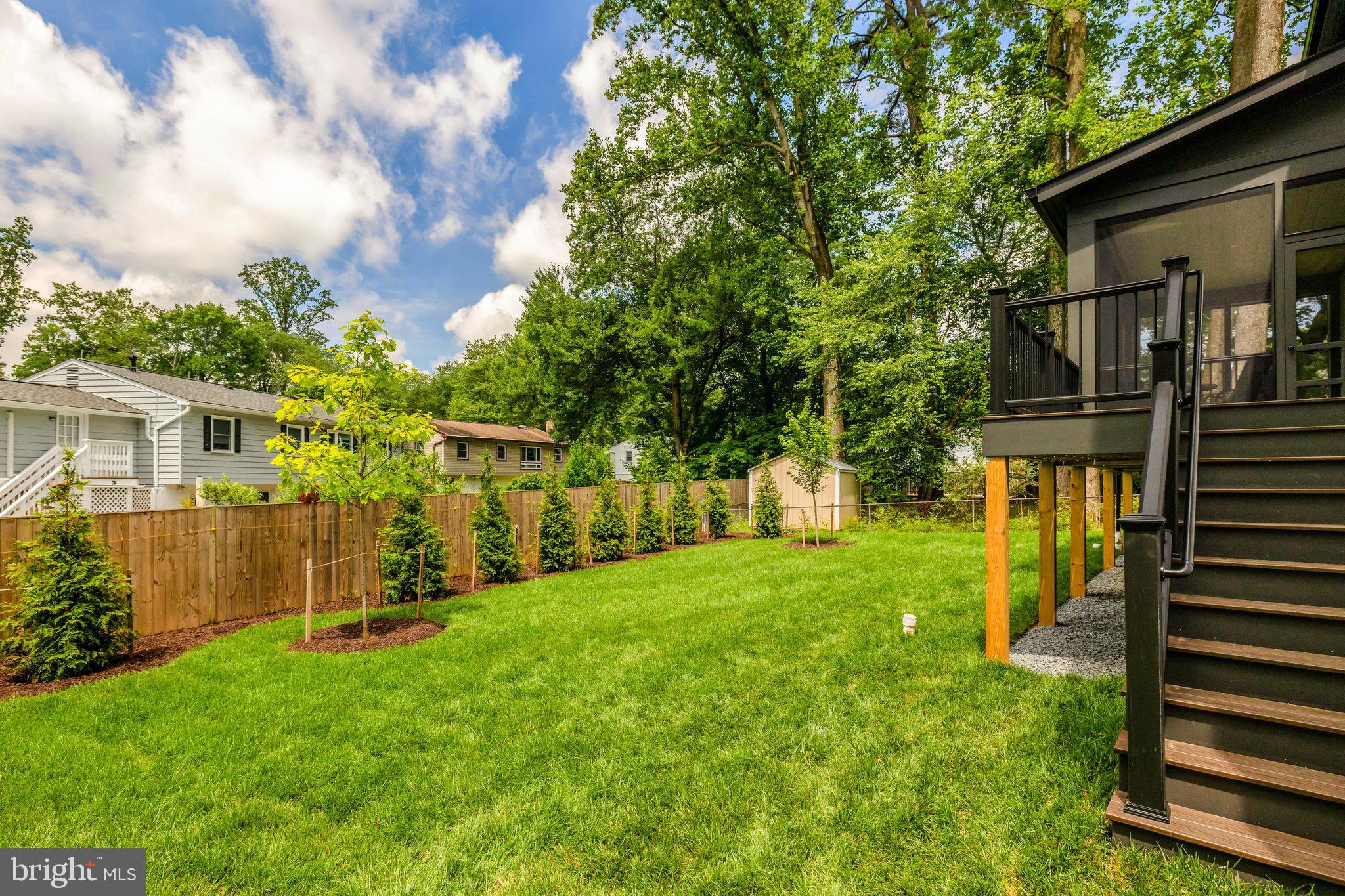 MAPLE GROVE - Residential