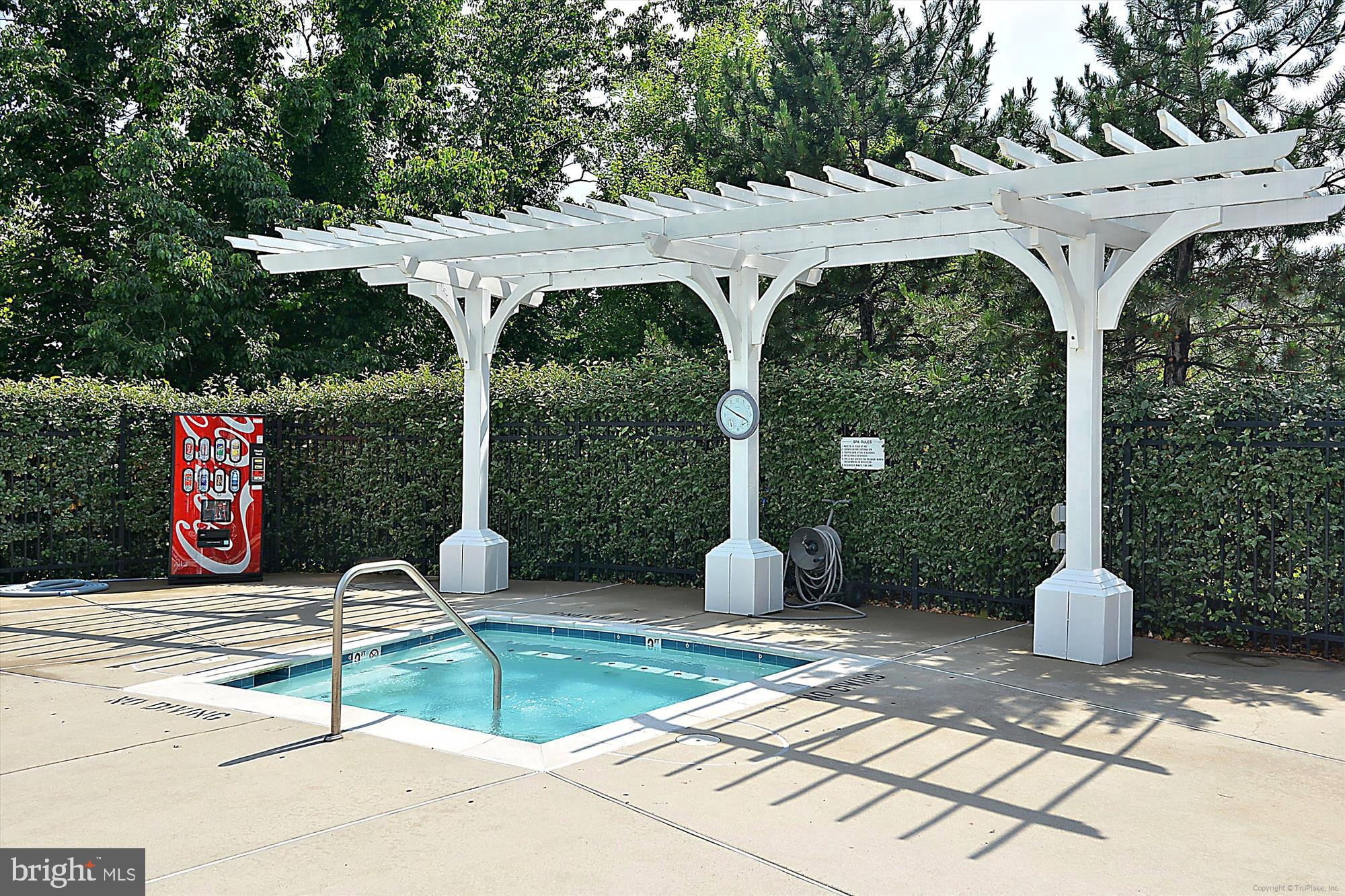 BRAMBLETON LANDBAY 1 - Residential