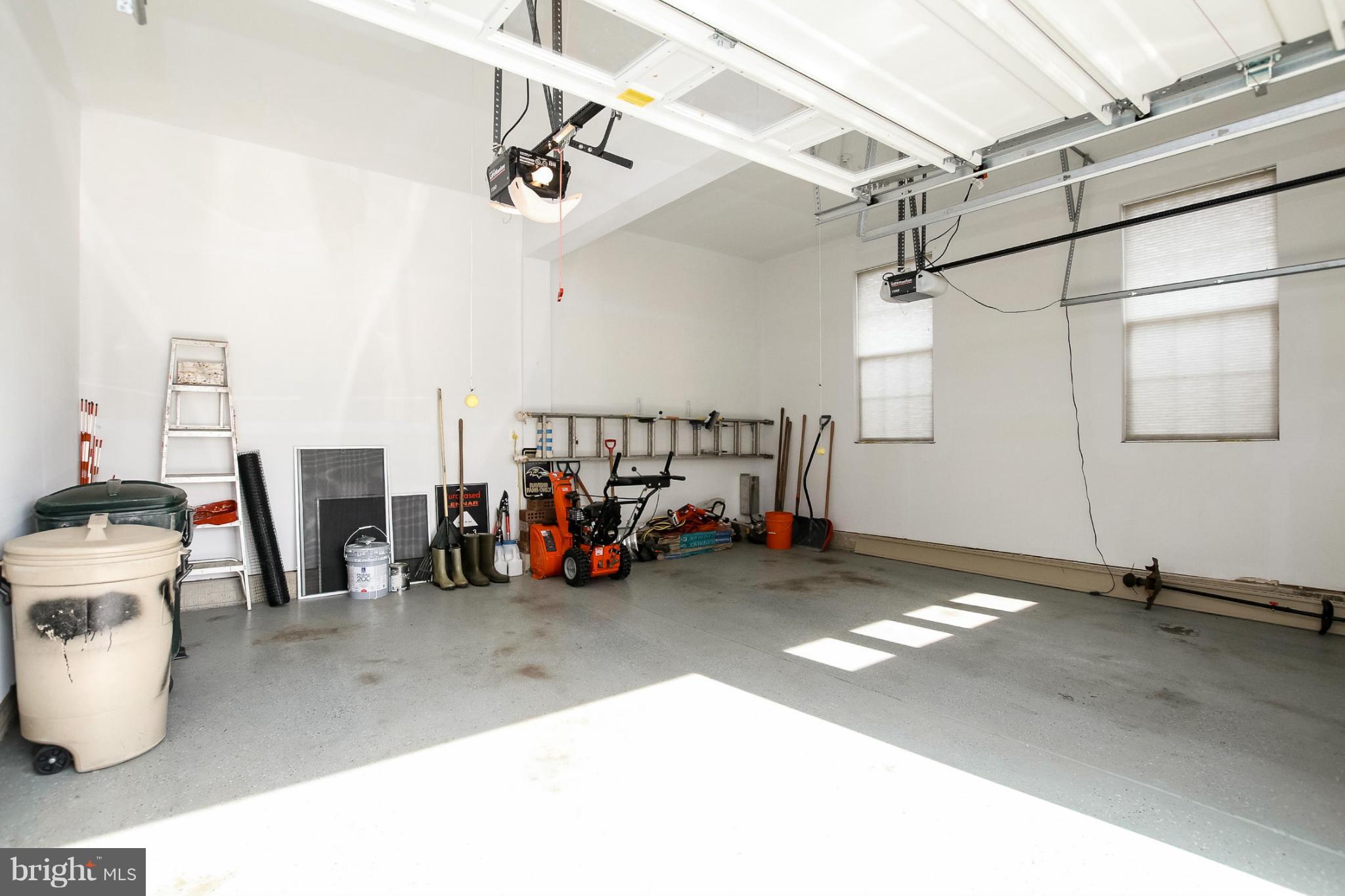 LAKESIDE FARMS - Residential