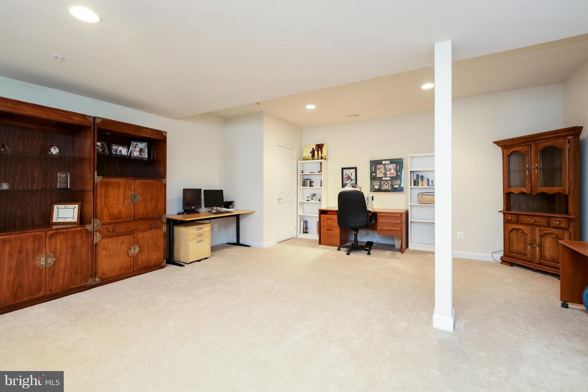 LAKESIDE FARMS - Residential