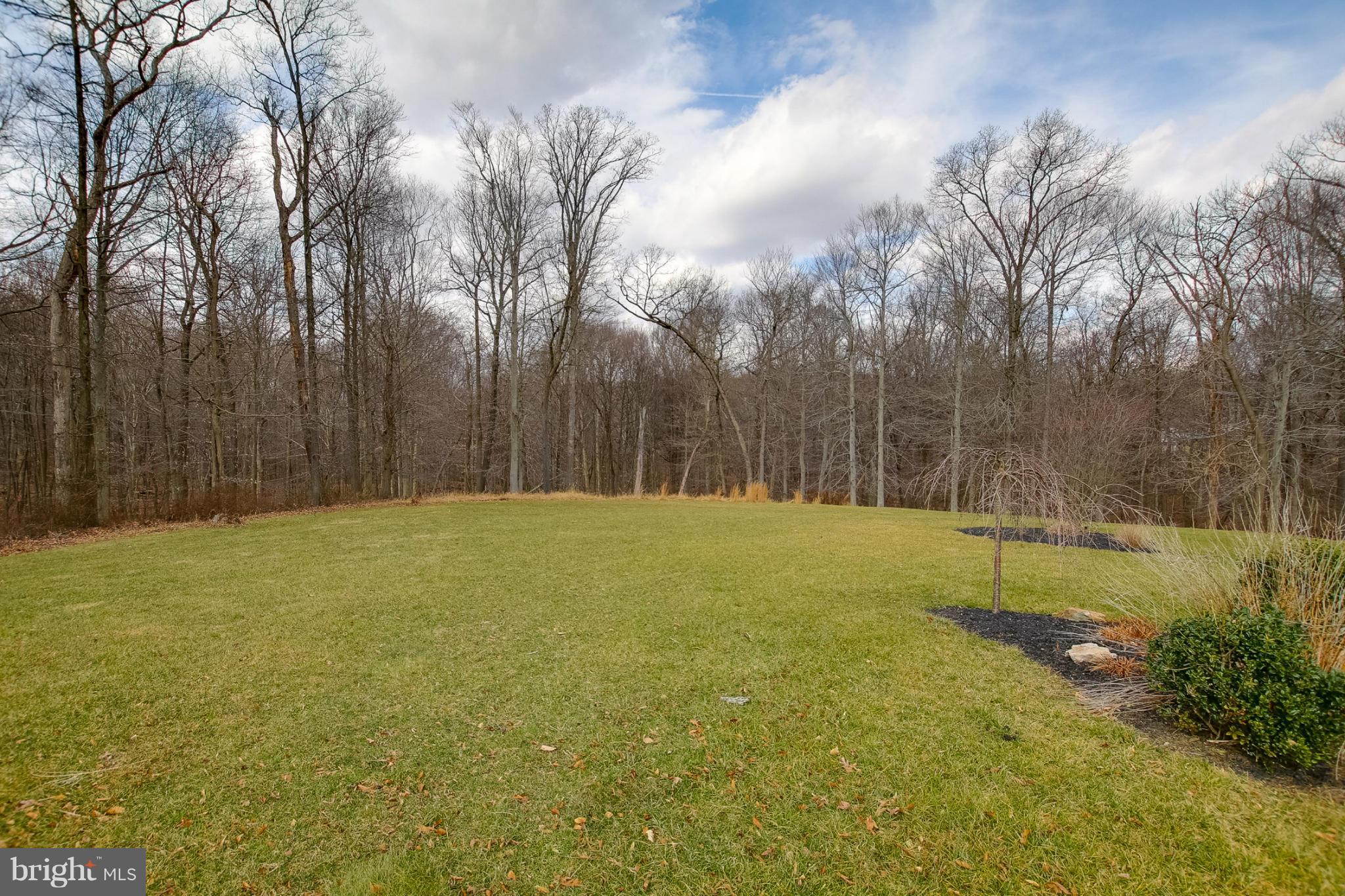 LAKESIDE FARMS - Residential