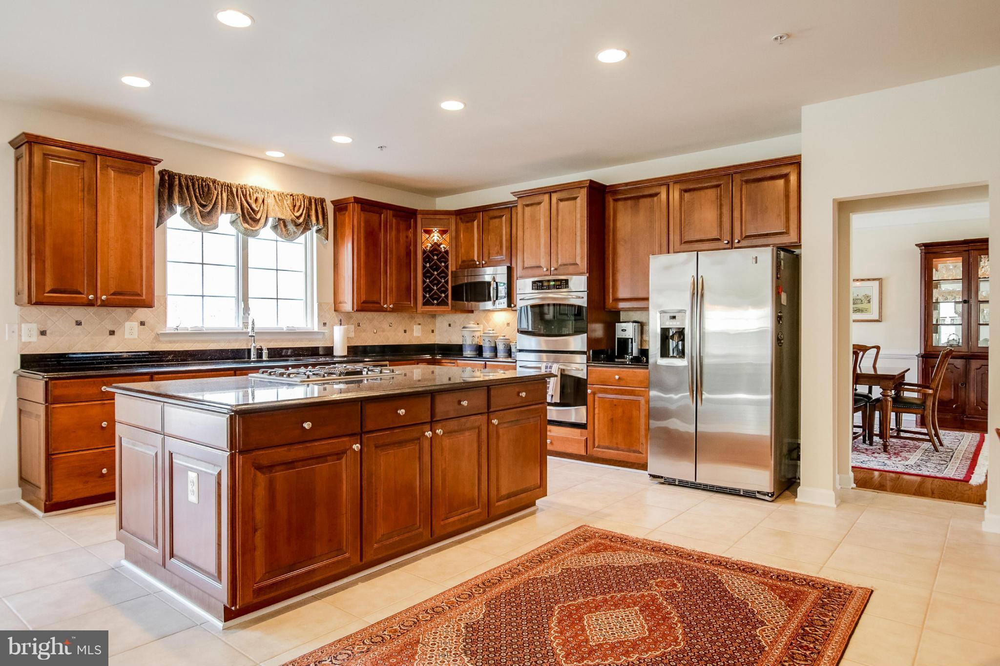 LAKESIDE FARMS - Residential