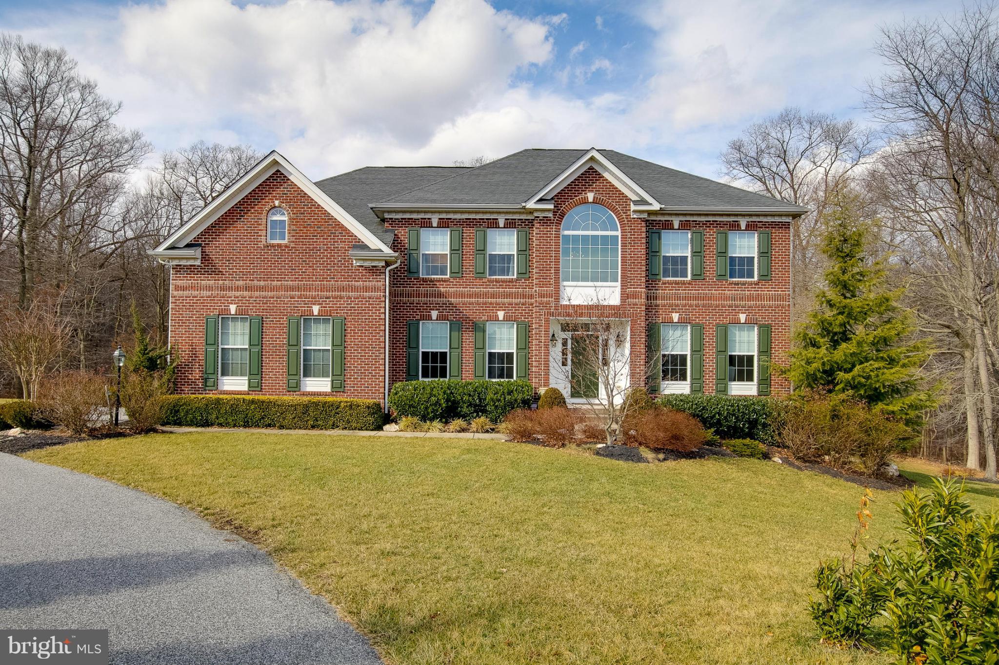 LAKESIDE FARMS - Residential