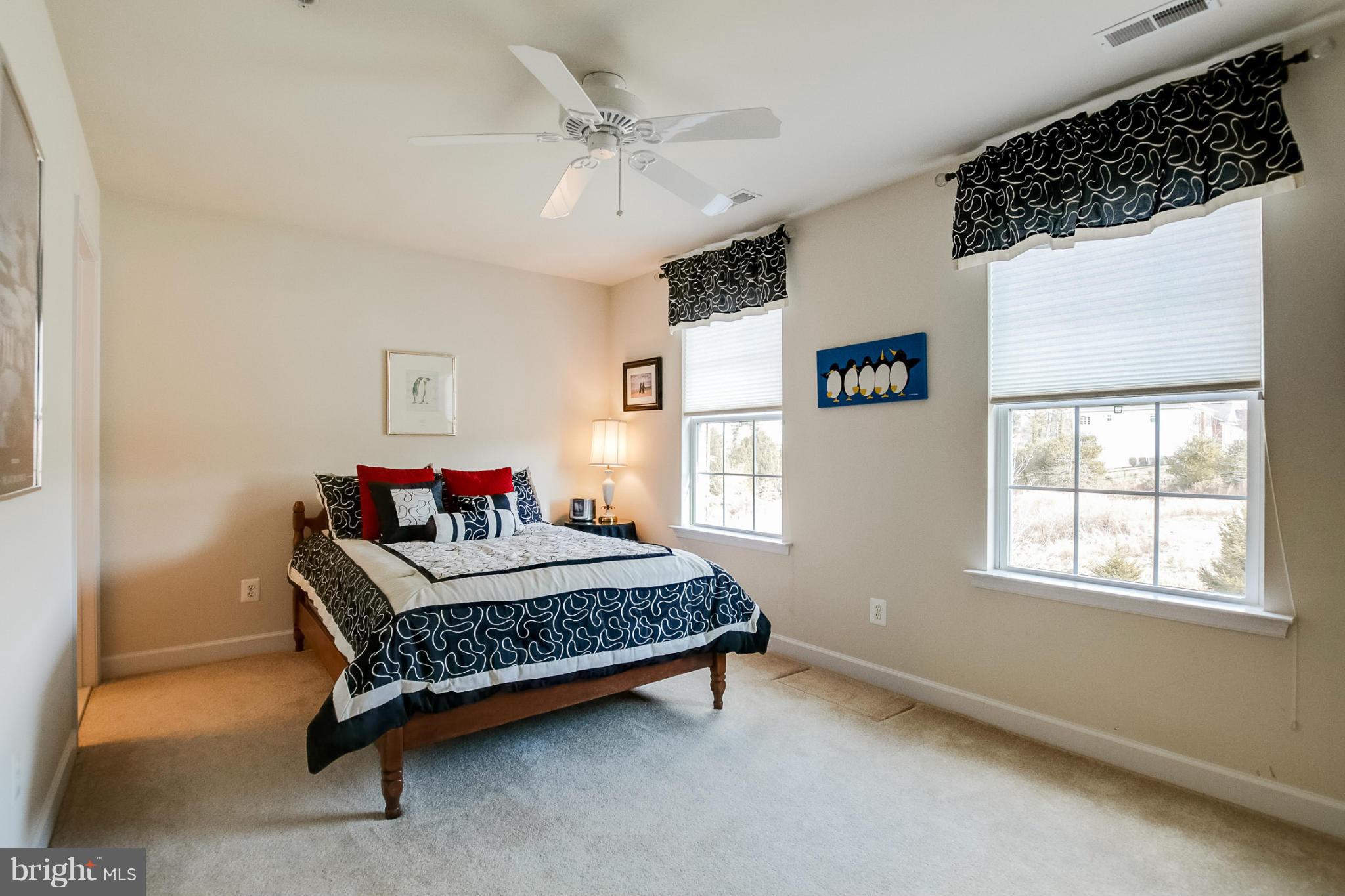 LAKESIDE FARMS - Residential