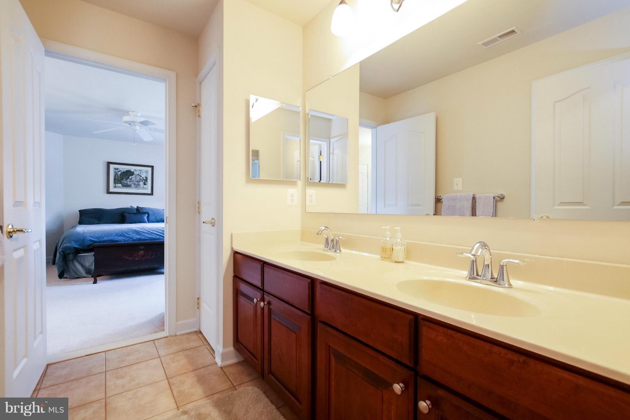 LAKESIDE FARMS - Residential