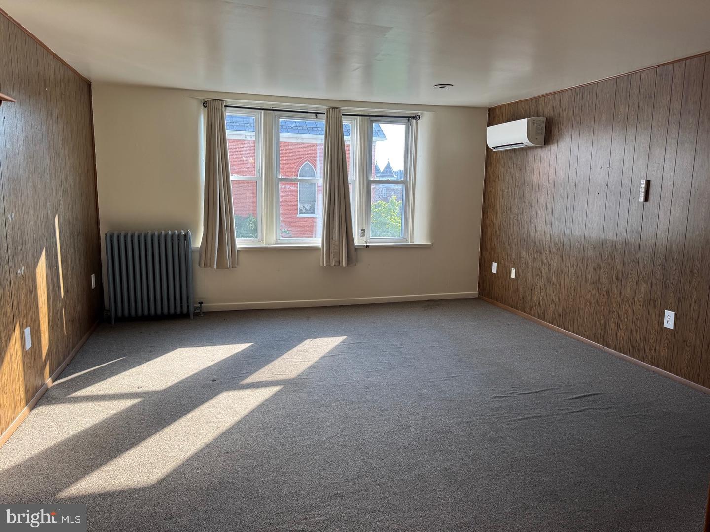 106 W MAIN STREET 10