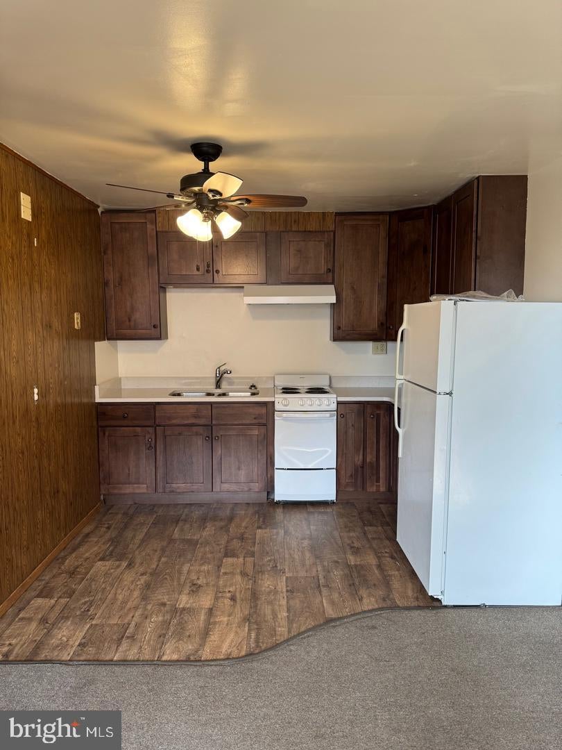 106 W MAIN STREET 10