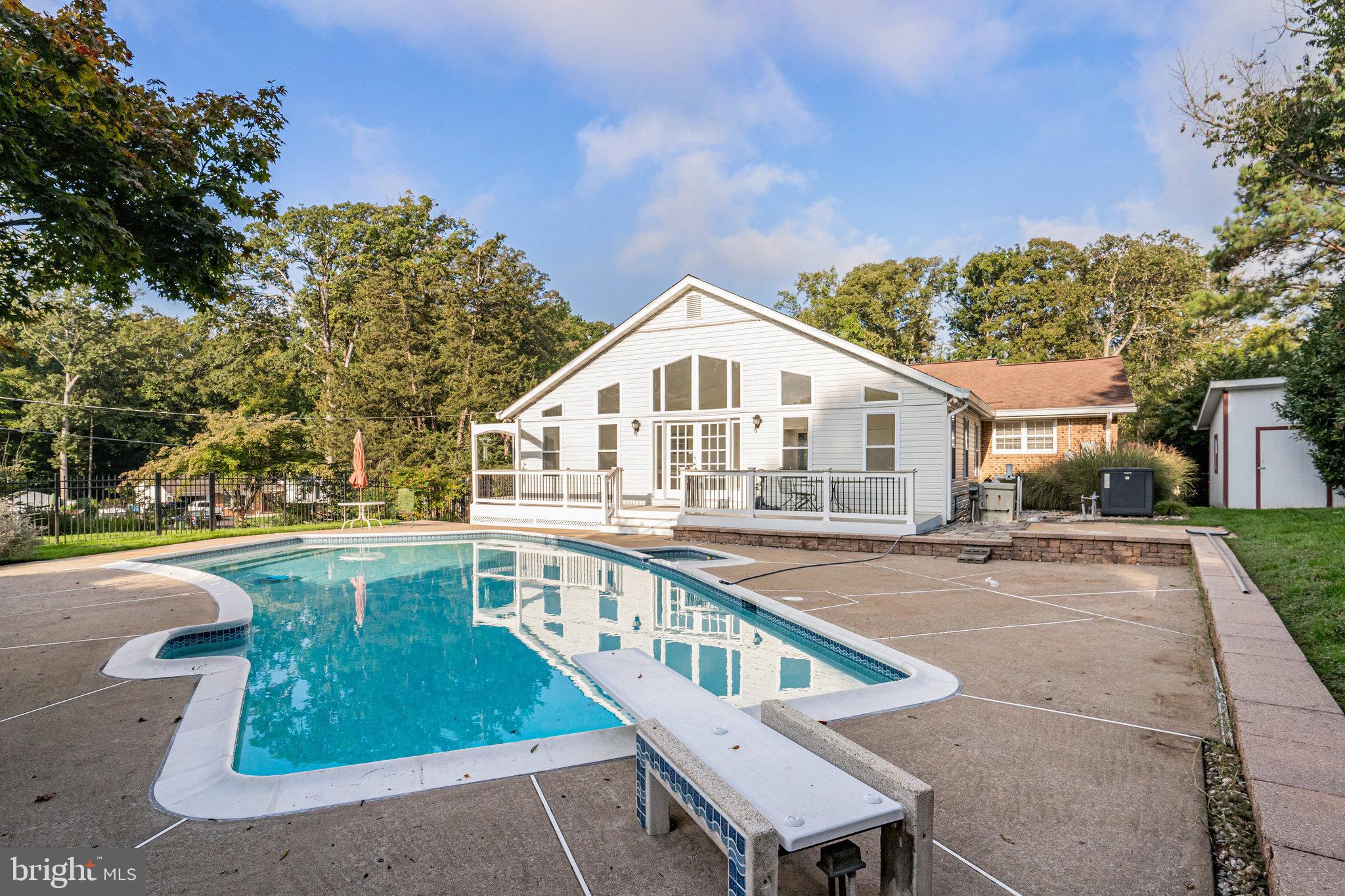 HARBOR VIEW - Residential