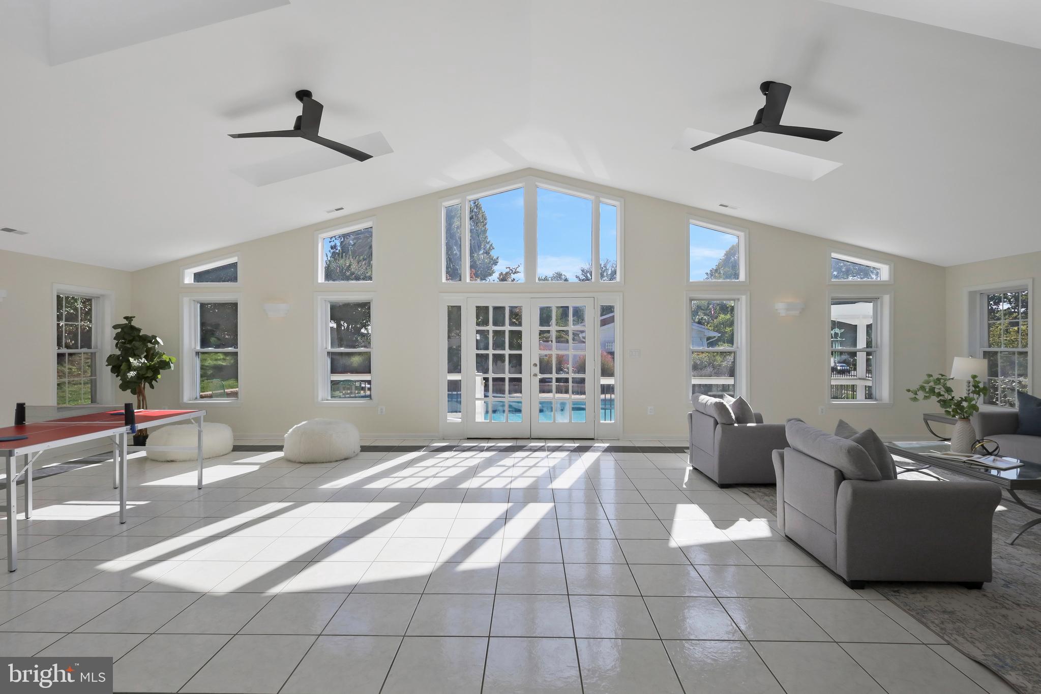 HARBOR VIEW - Residential