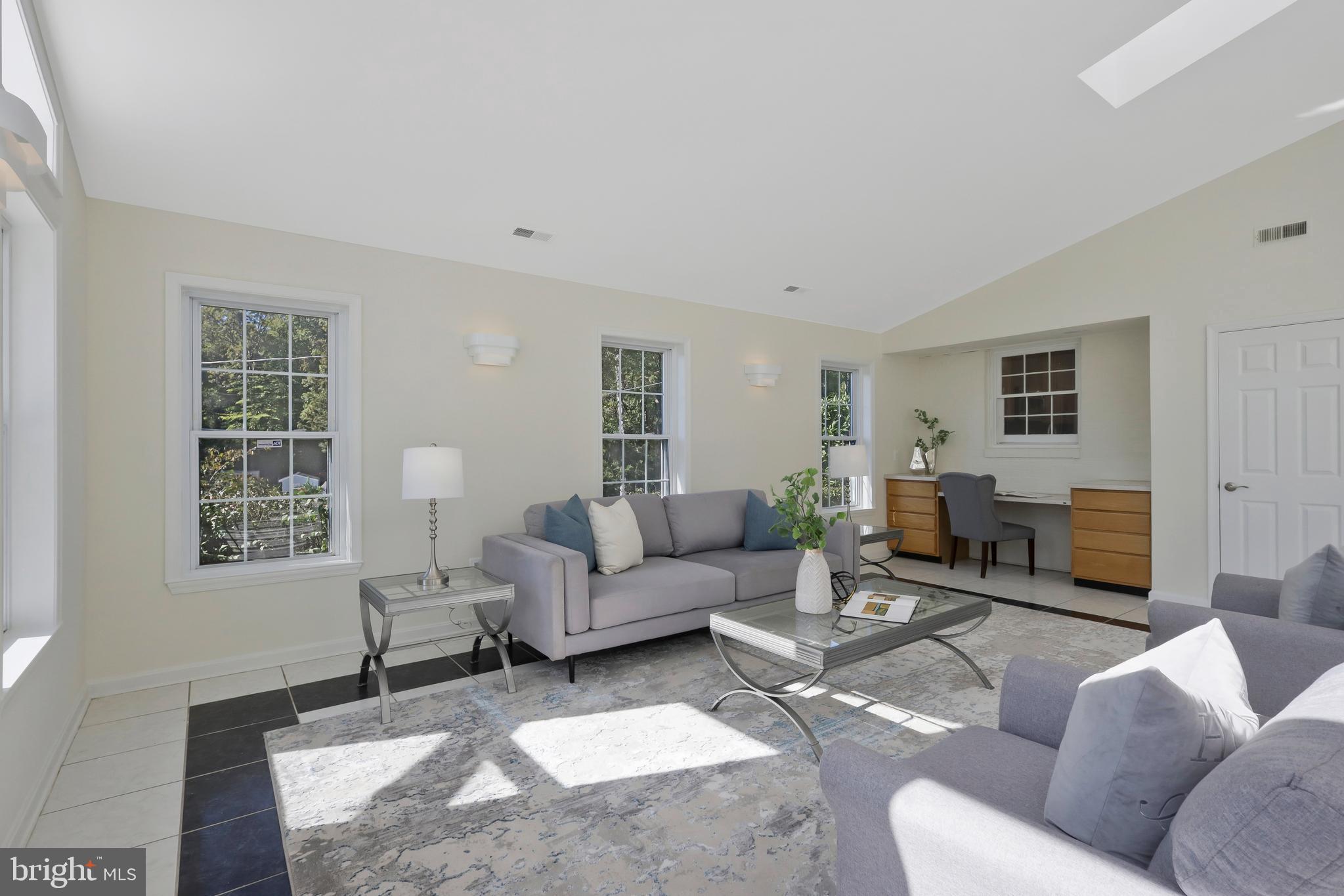 HARBOR VIEW - Residential