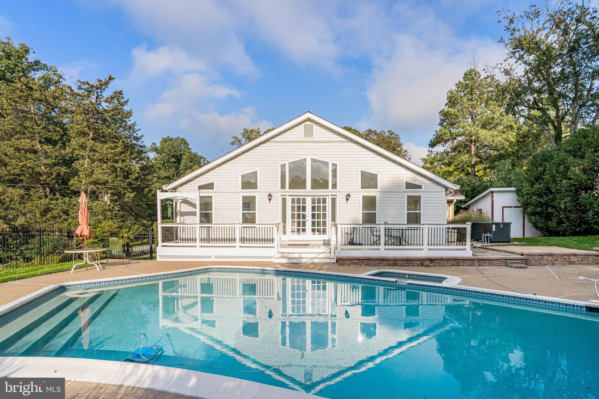 HARBOR VIEW - Residential