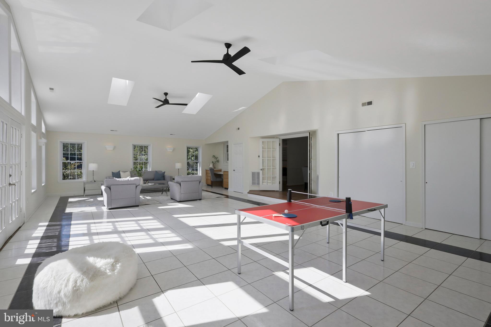 HARBOR VIEW - Residential