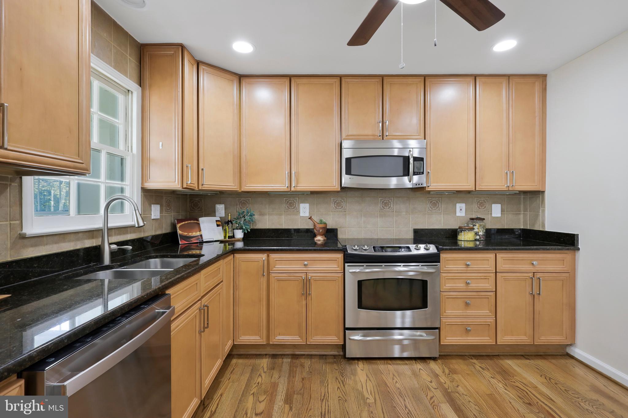 HARBOR VIEW - Residential