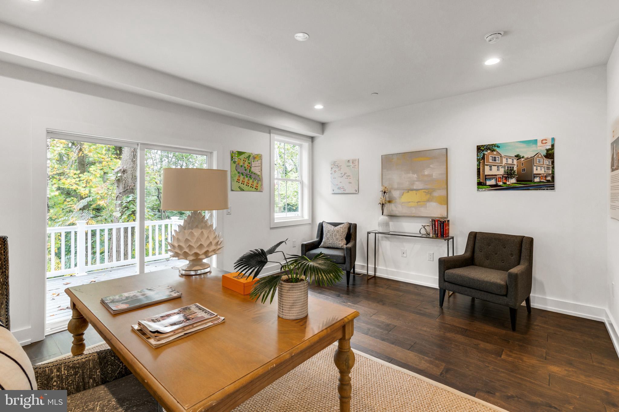 ROXBOROUGH - Residential