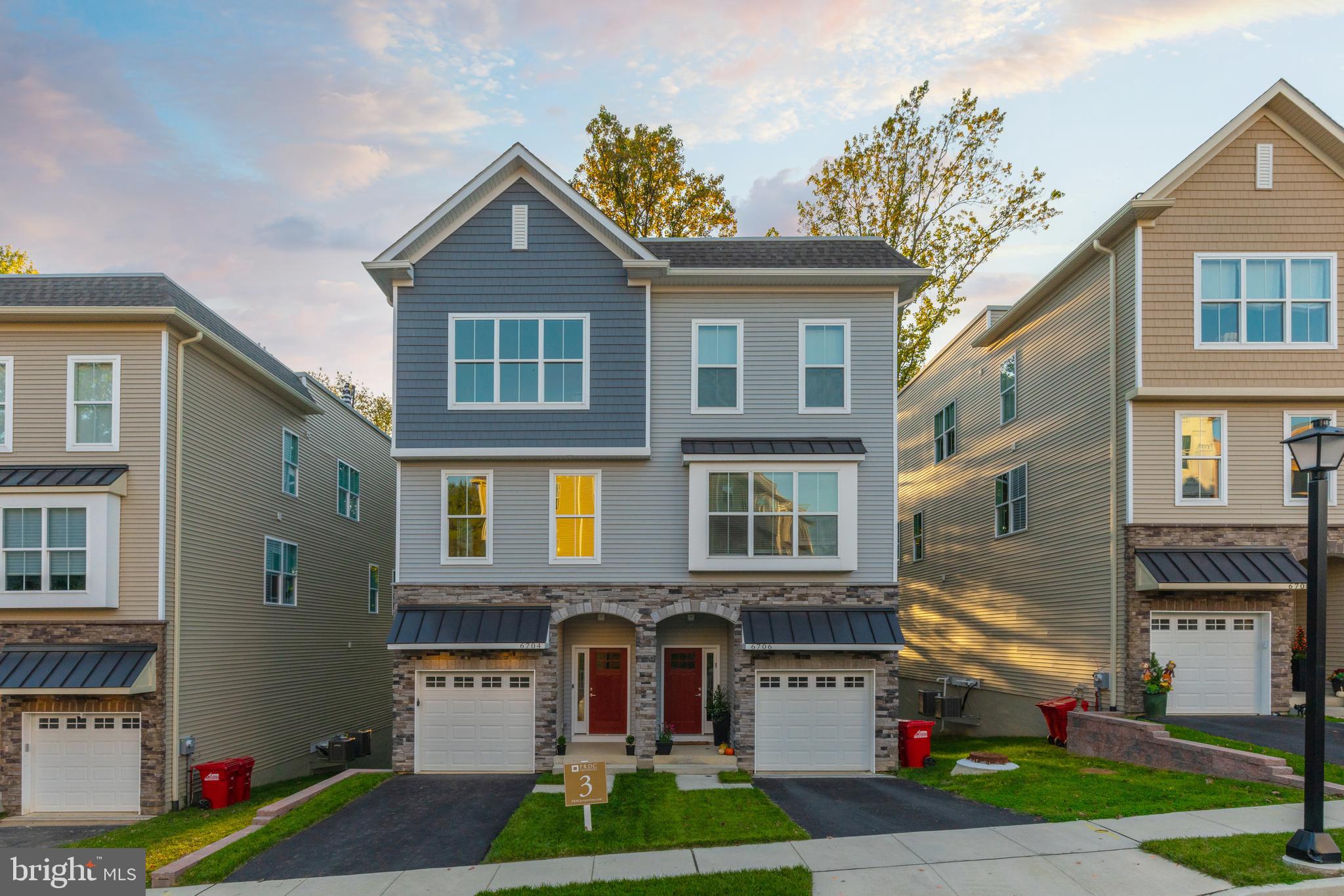 ROXBOROUGH - Residential