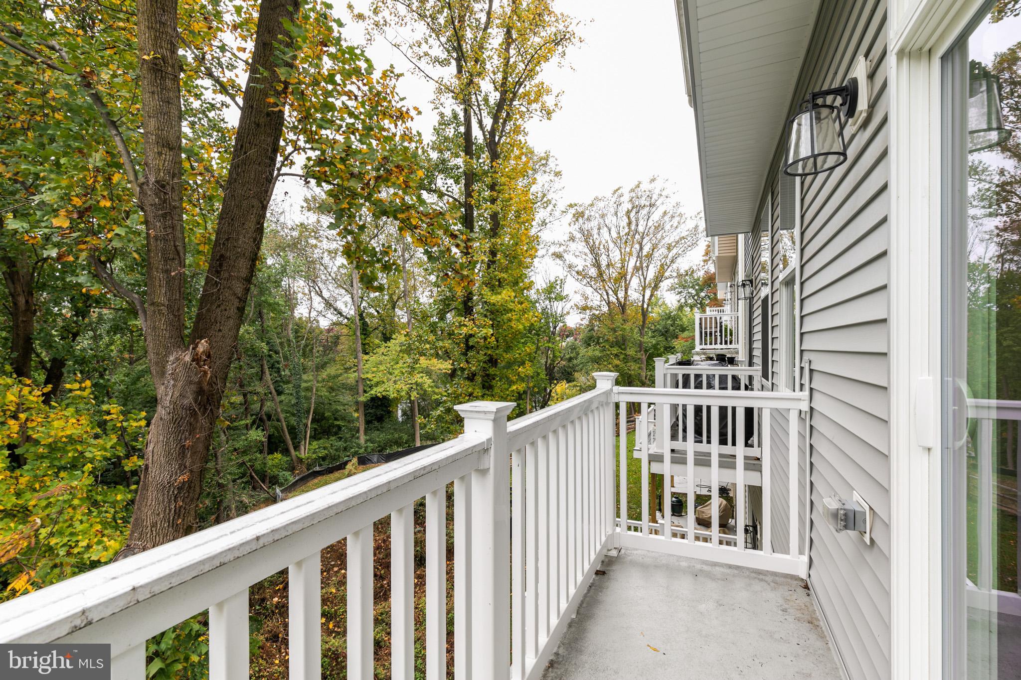 ROXBOROUGH - Residential