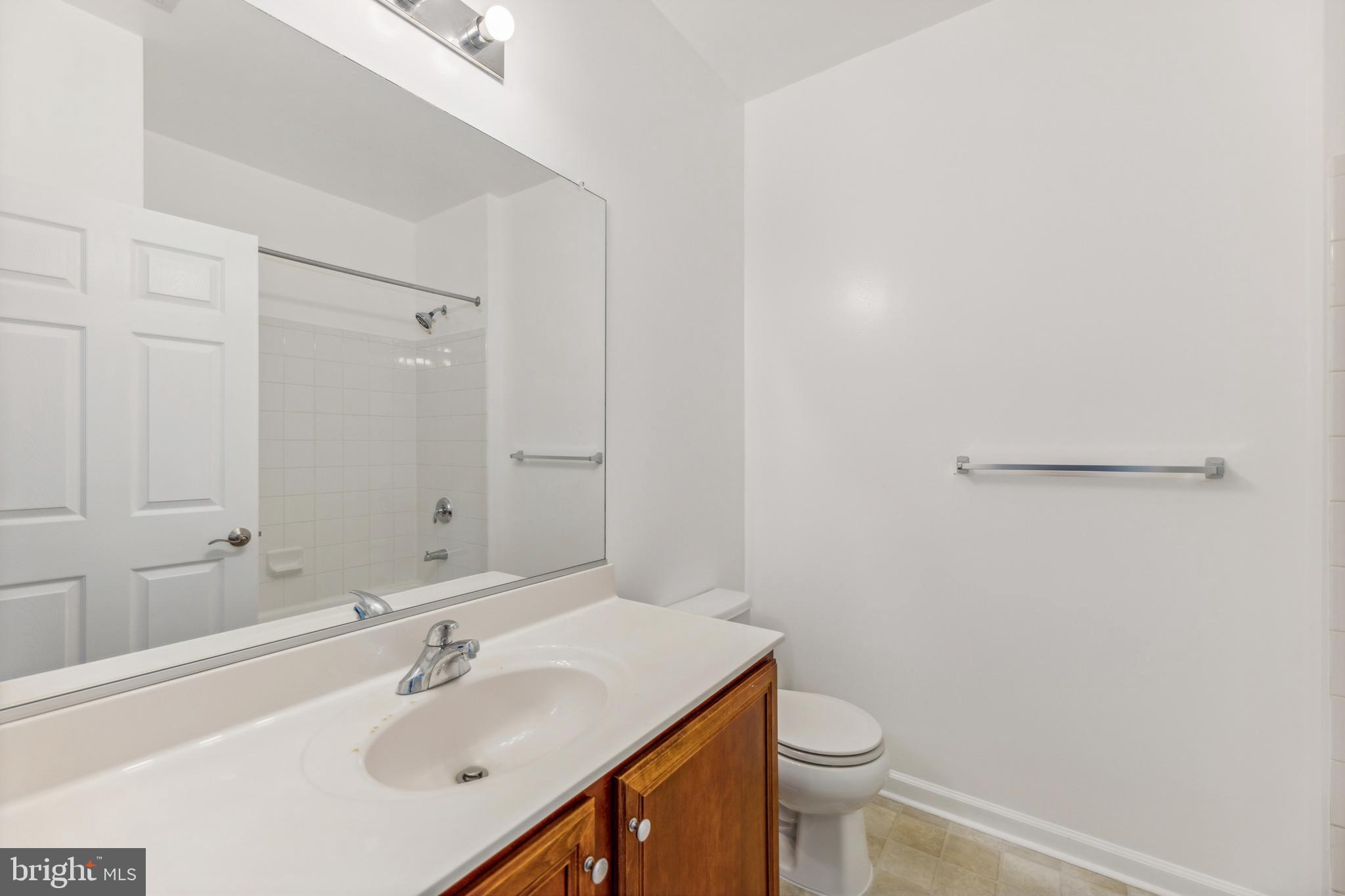 THE ADDISON AT ST PAUL - Residential