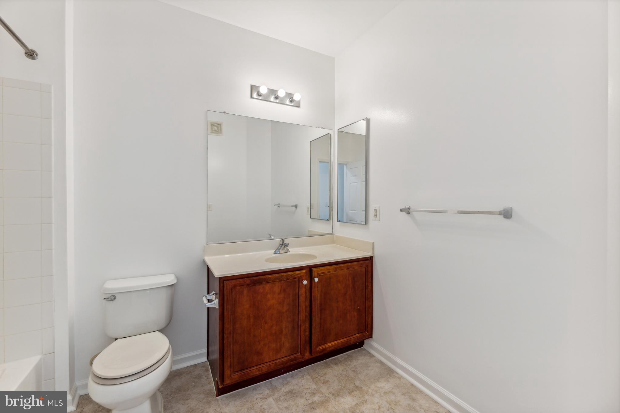 THE ADDISON AT ST PAUL - Residential