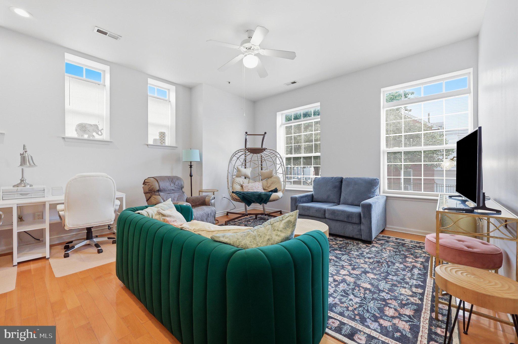 138 E ANTIETAM STREET 210