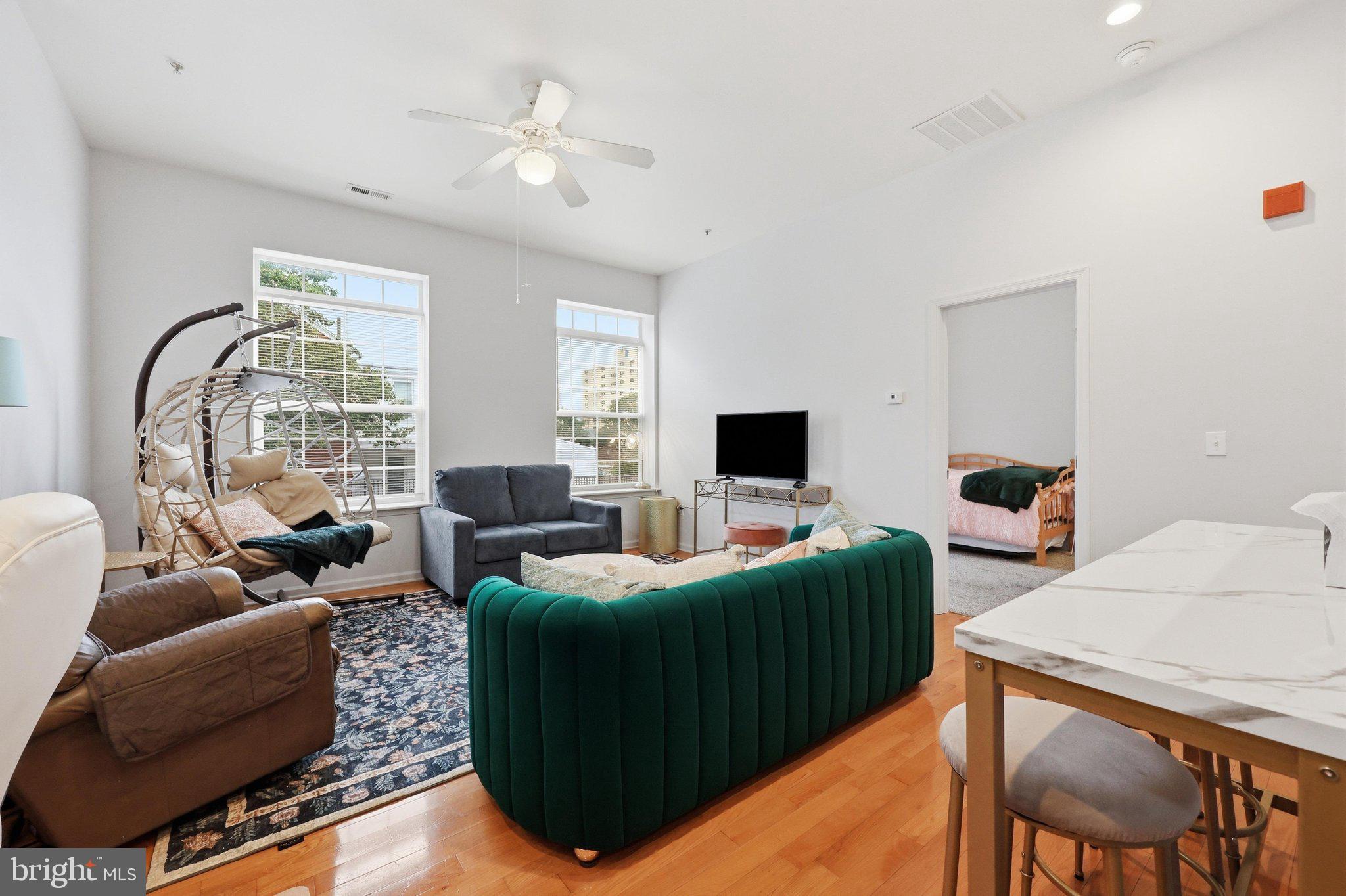 138 E ANTIETAM STREET 210