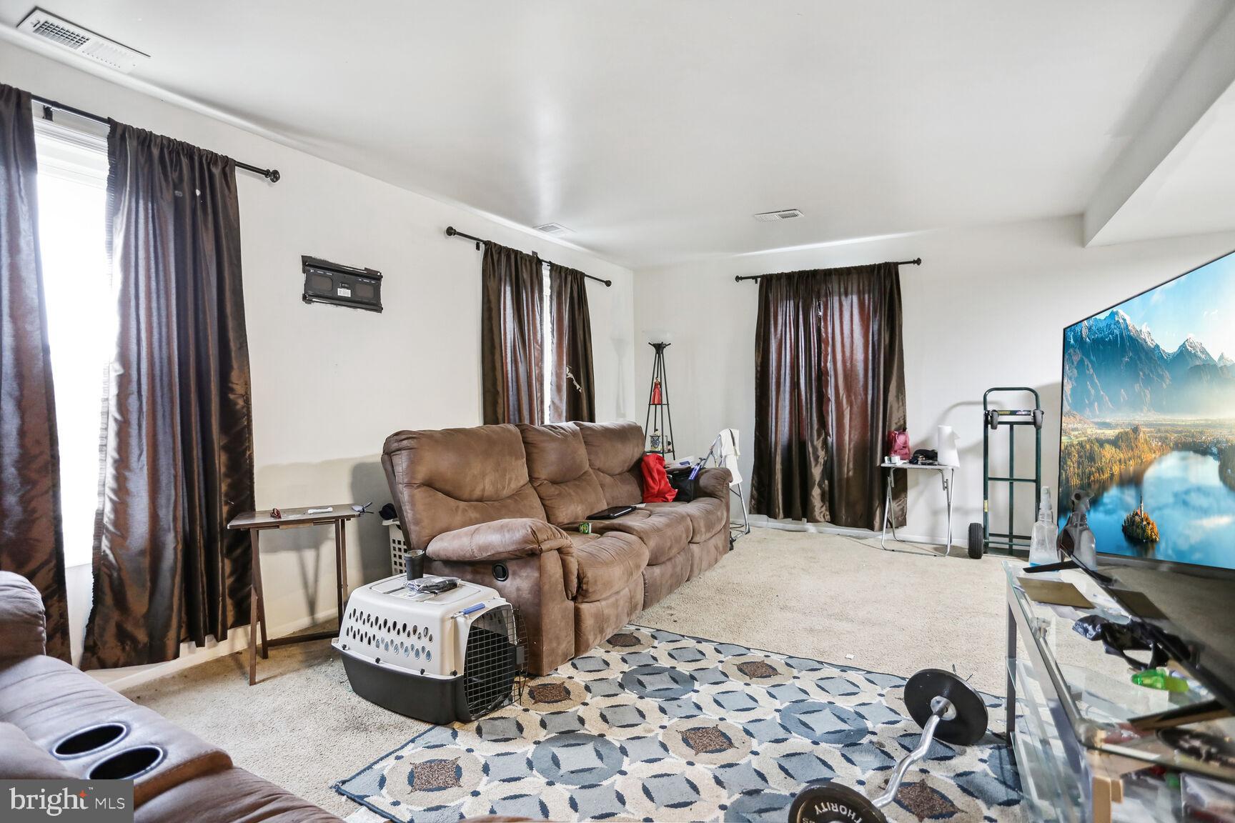 FOREST SPRING - Residential