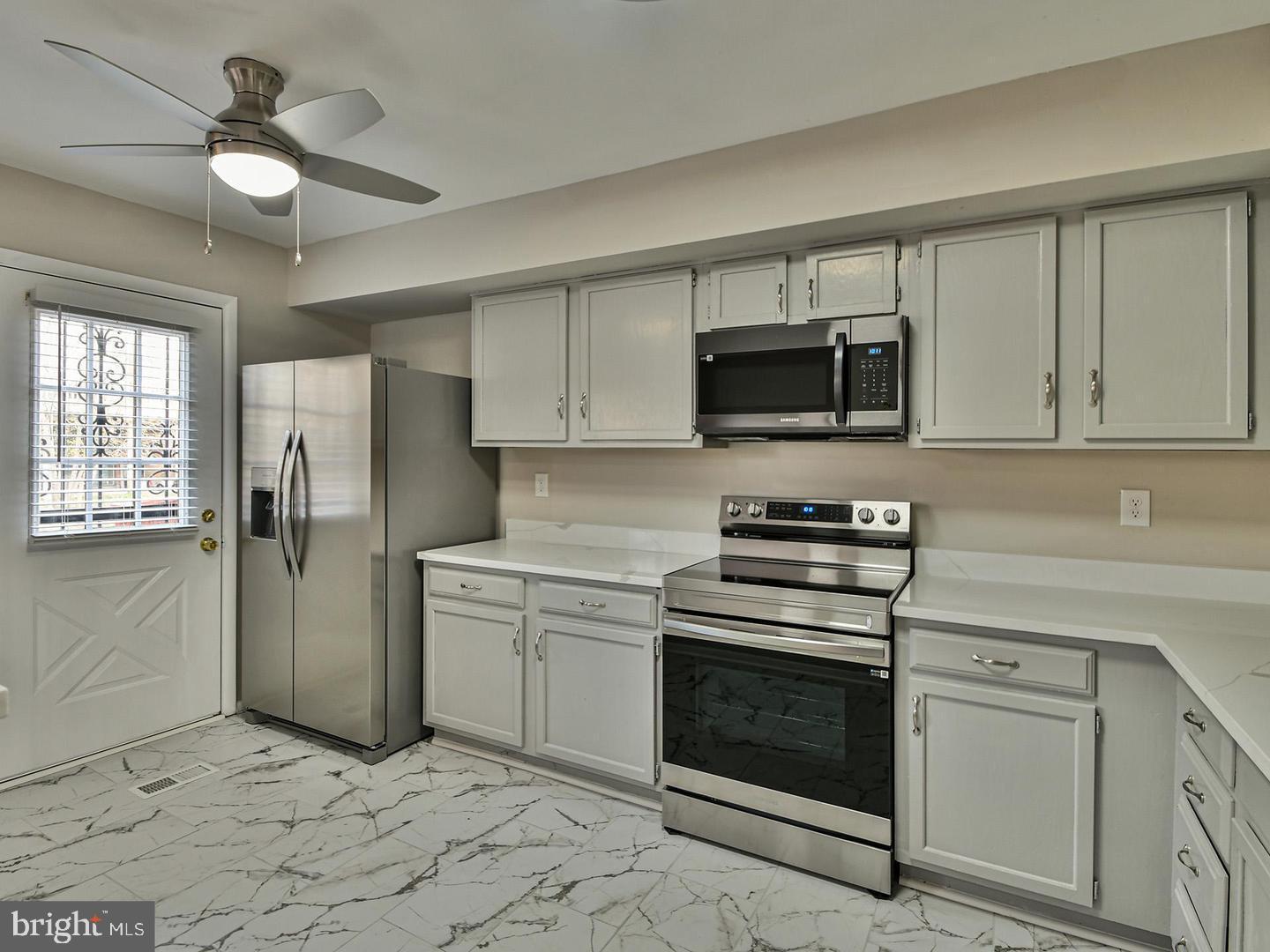 BROADFIELD AT WILTON FARM - Residential Lease