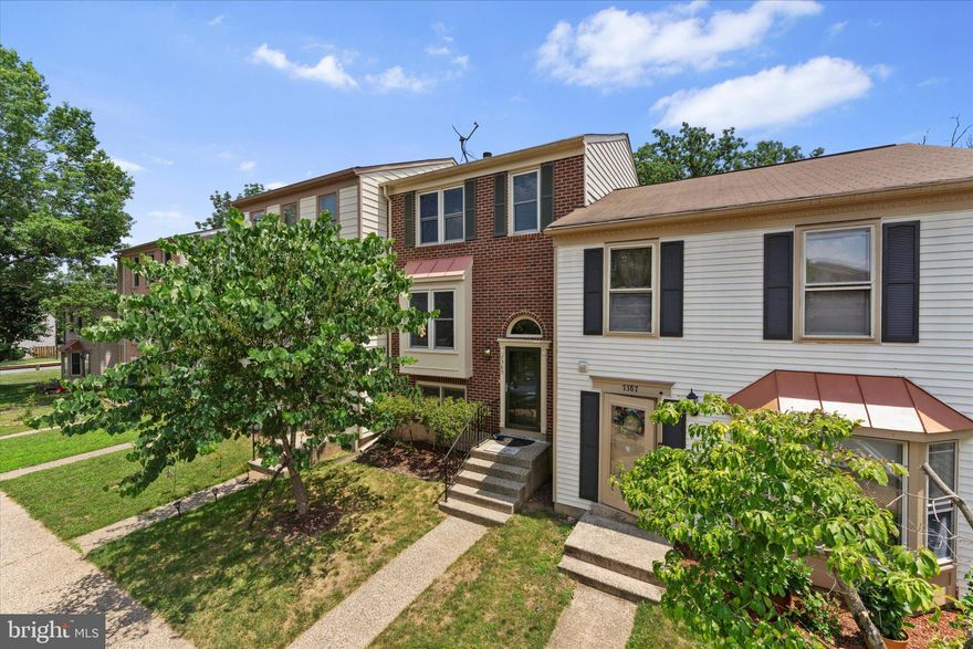 Property NOT available – the landlord has accepted a tenant, but the agreement is still pending.

Step into this beautifully updated townhome located in the heart of historic Manassas! Featuring 3 spacious bedrooms, 3.5 baths, and a bright, open floor plan that backs to peaceful trees—this home is truly a gem. Enjoy new HVAC system, new washer and dryer, and new kitchen appliances everything is ready for you to move right in.

Located just minutes from shopping, dining, and major highways, this home offers unbeatable convenience with a tranquil setting. And when you're ready to explore, you're just a short drive from: Manassas National Battlefield Park, Conway Robinson State Forest, The ARTfactory & Historic Old Town Manassas

Whether you're relaxing at home or enjoying all that the area has to offer, this home delivers the perfect blend of comfort, style, and location. Don’t miss it—schedule your showing today!

Please park only in the spaces marked #432 or in the designated visitor parking area.