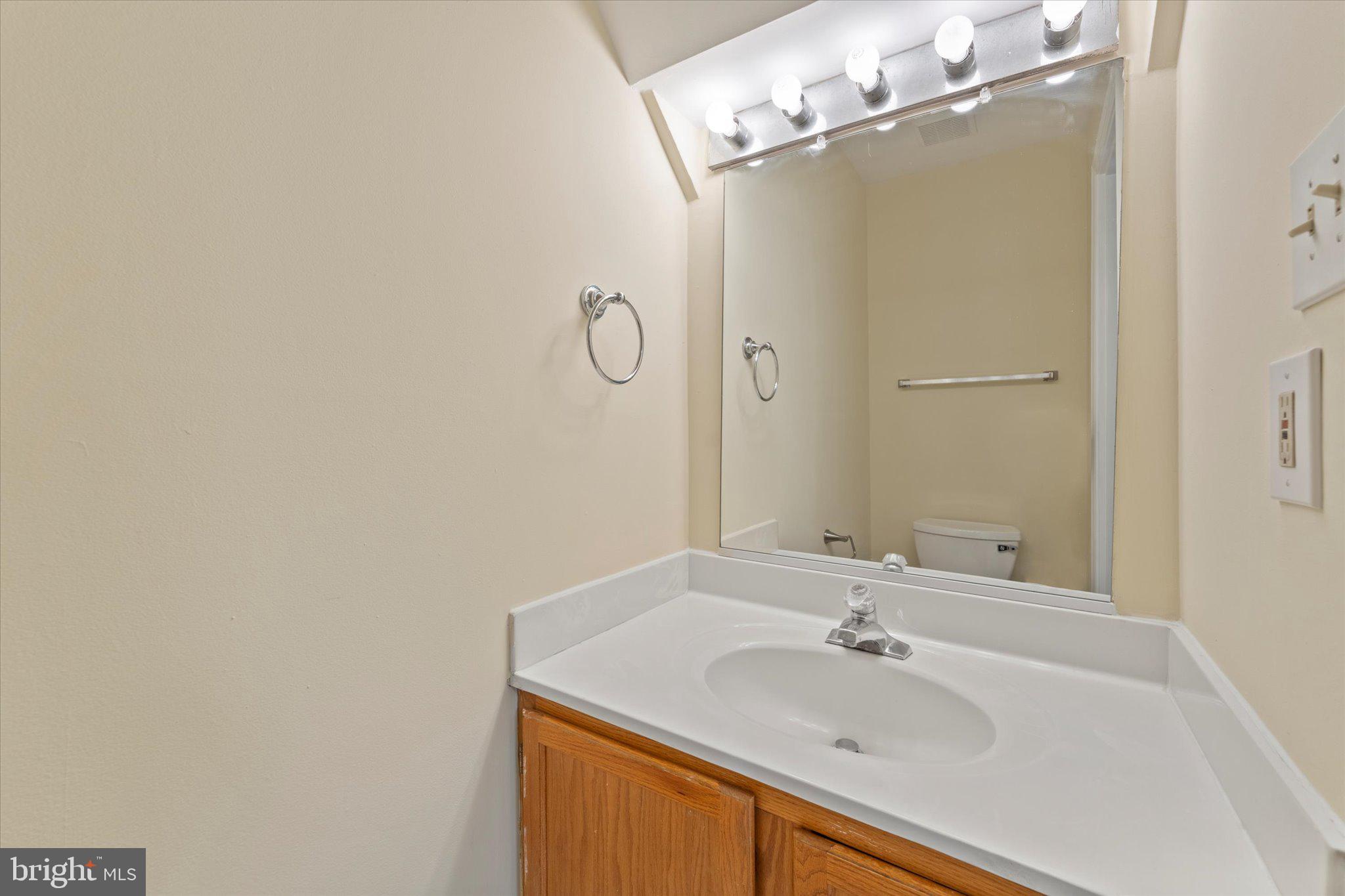 SUDLEY MANOR - Residential Lease