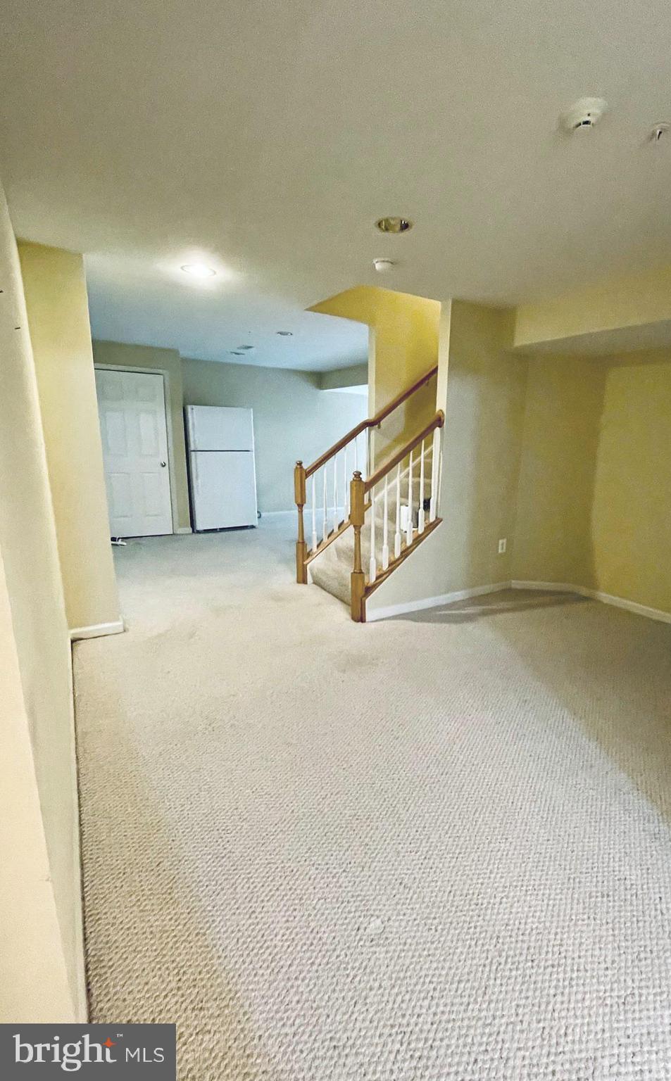 THE VILLAGES AT WELLINGTON - Residential Lease