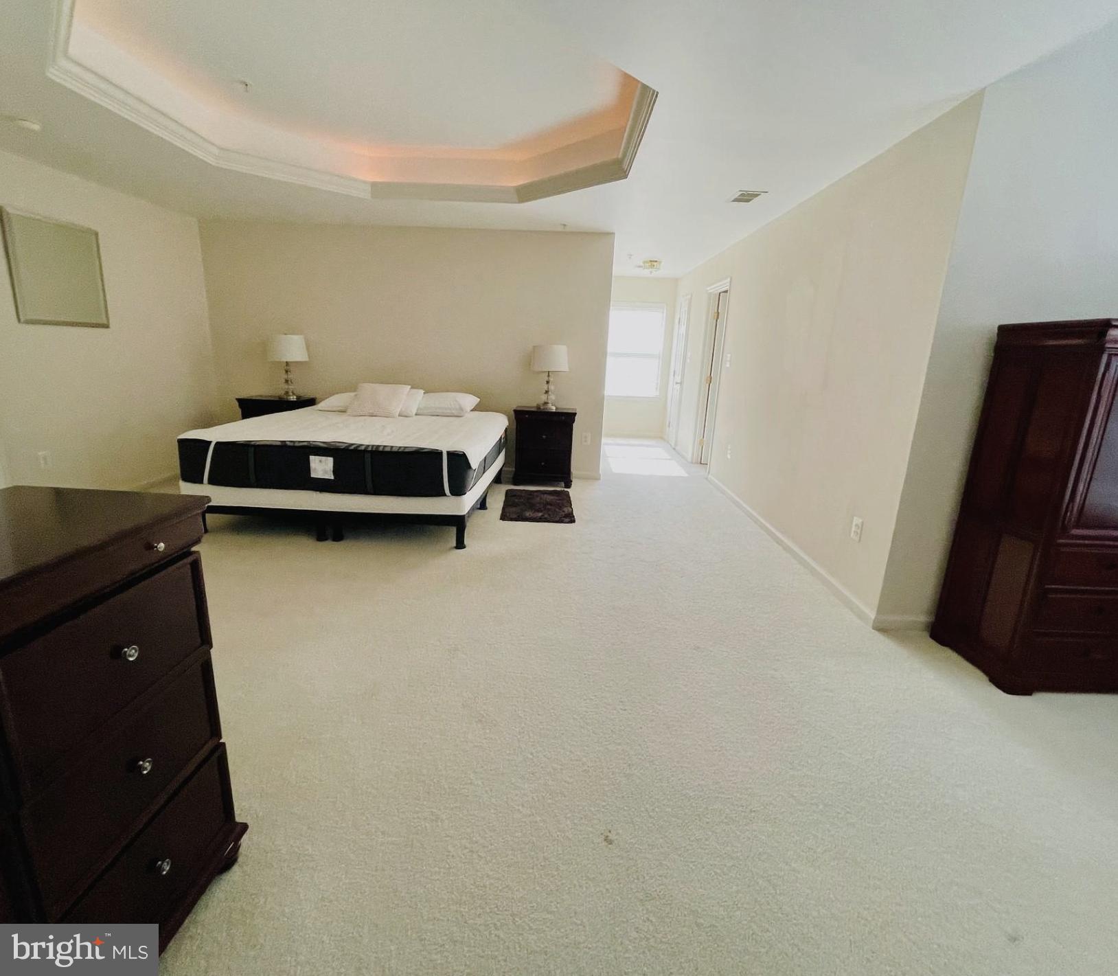 THE VILLAGES AT WELLINGTON - Residential Lease