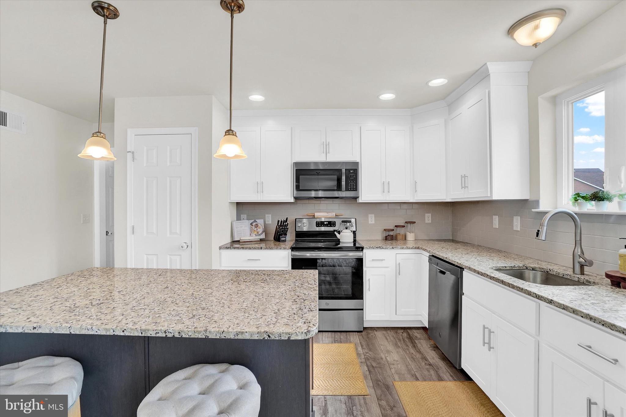 FARM LANE ESTATES - Residential